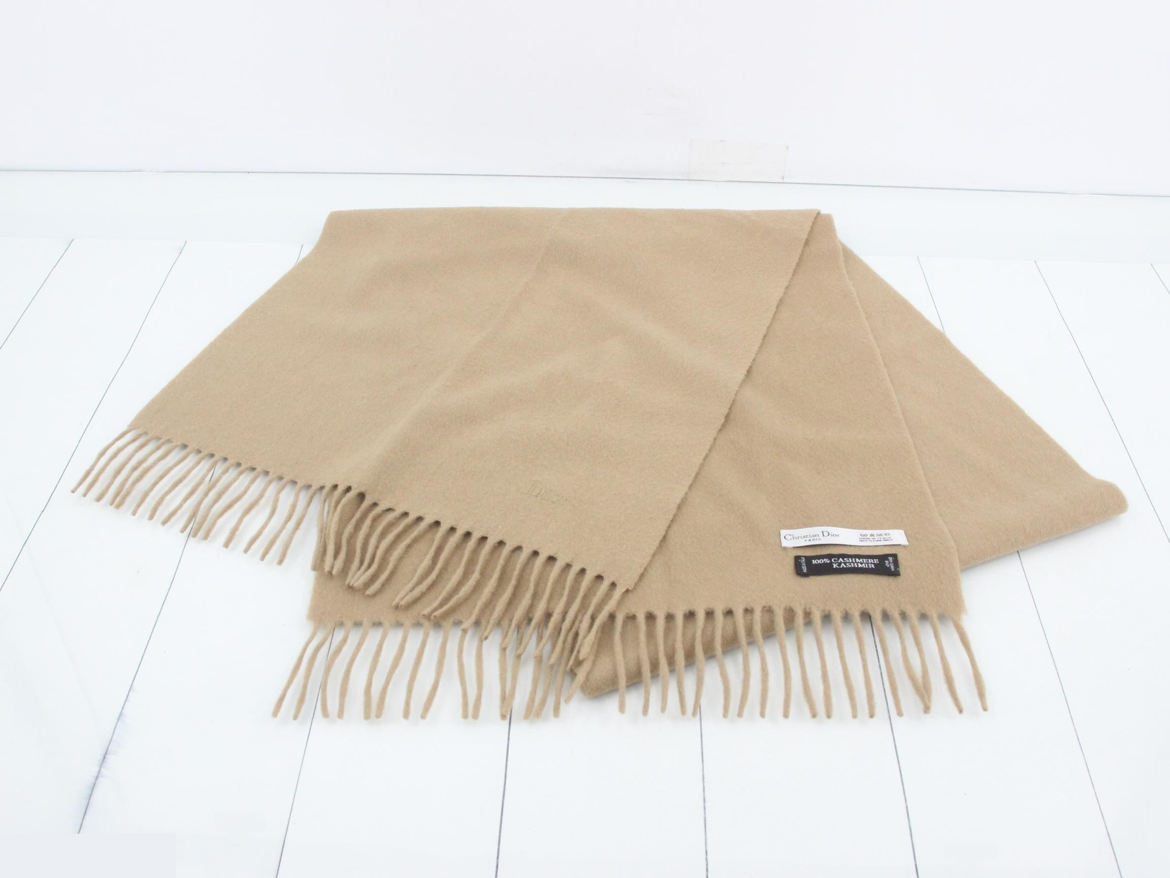 muffler — view 2