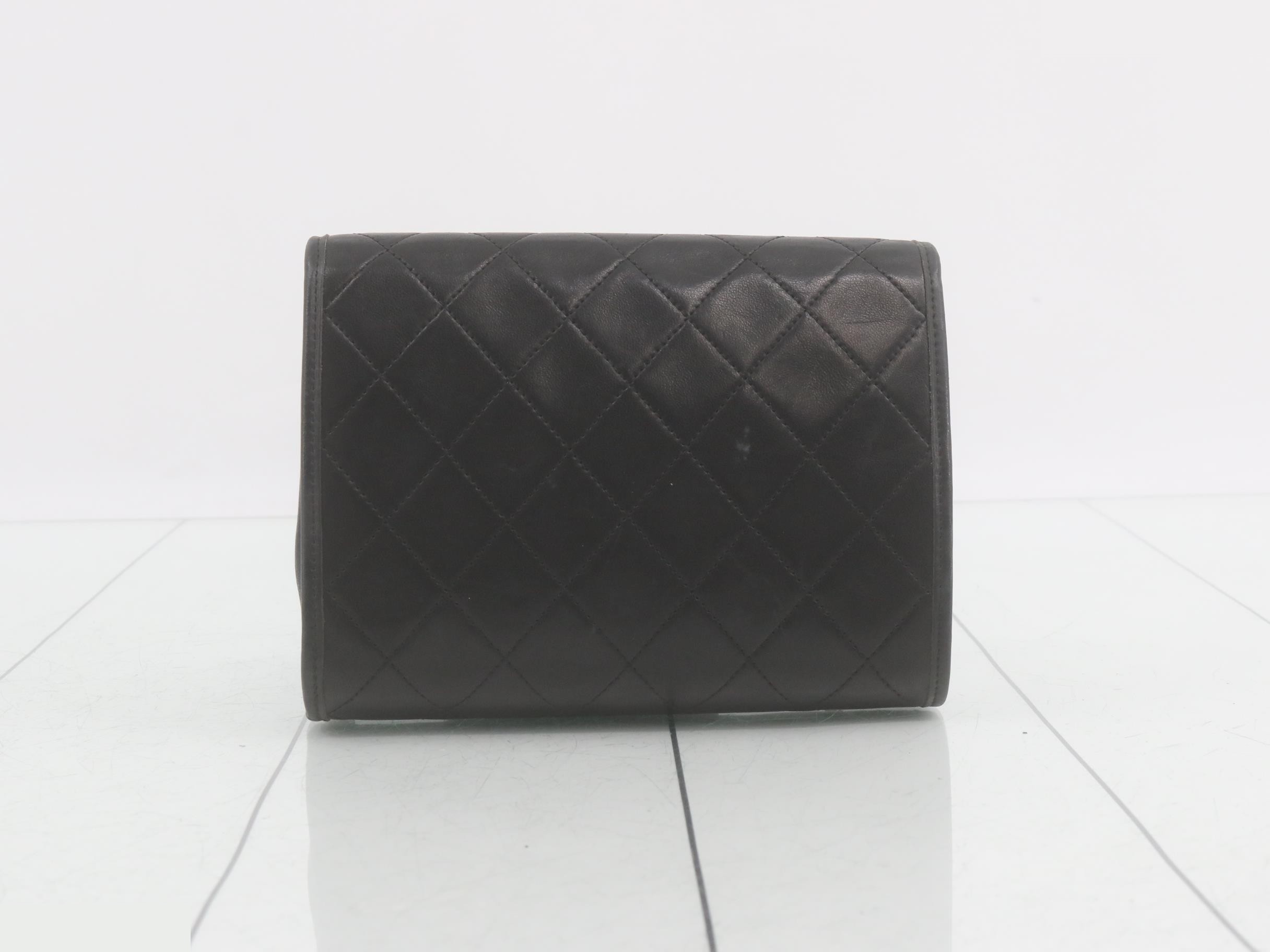 Matelasse shoulder bag — view 2