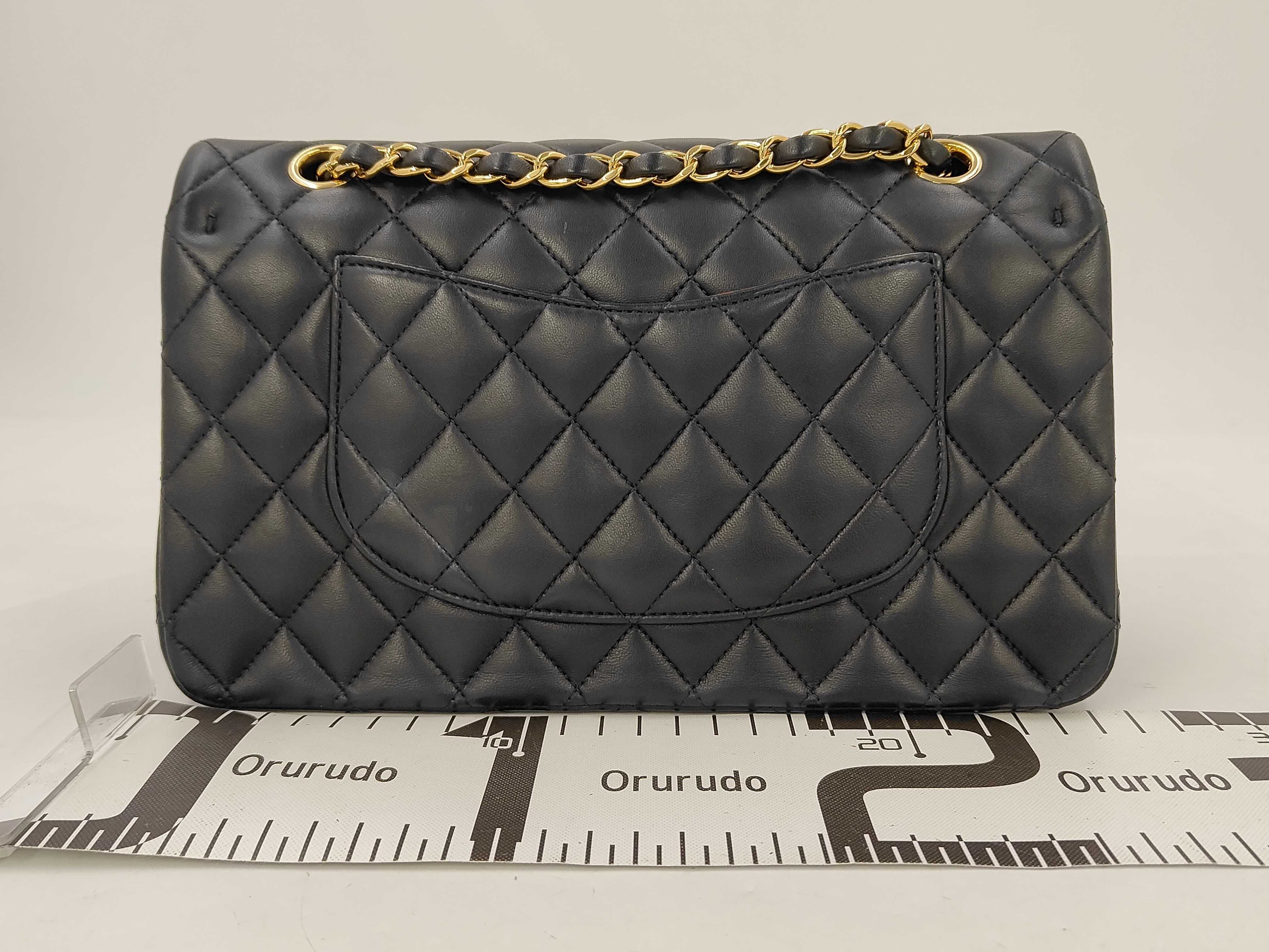 Matelassé 25 Double Flap Double Chain Lambskin Shoulder Bag — view 2