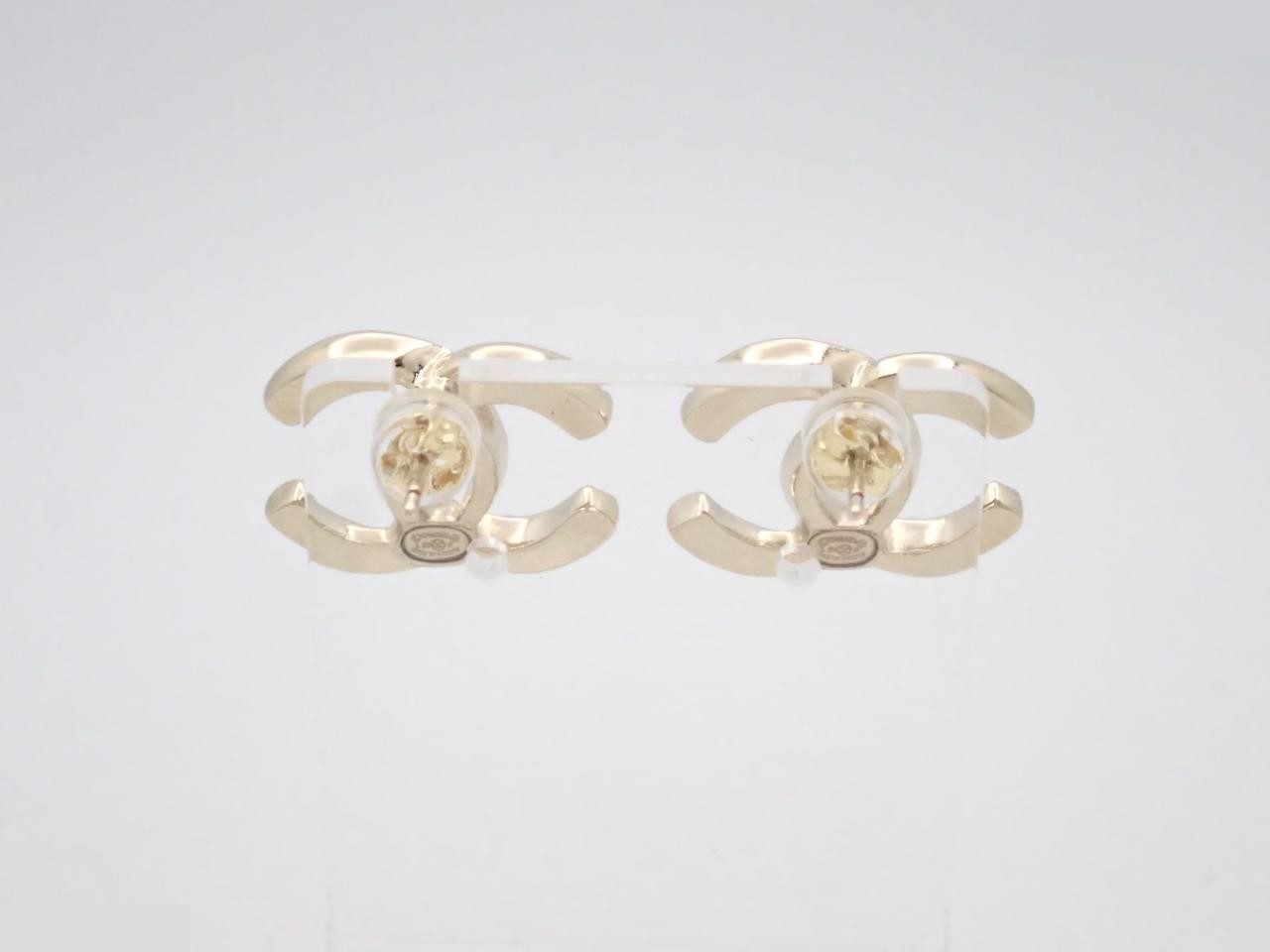 earrings, L24P, Coco Mark design, rhinestones, 1.7cm wide, gold. — view 2