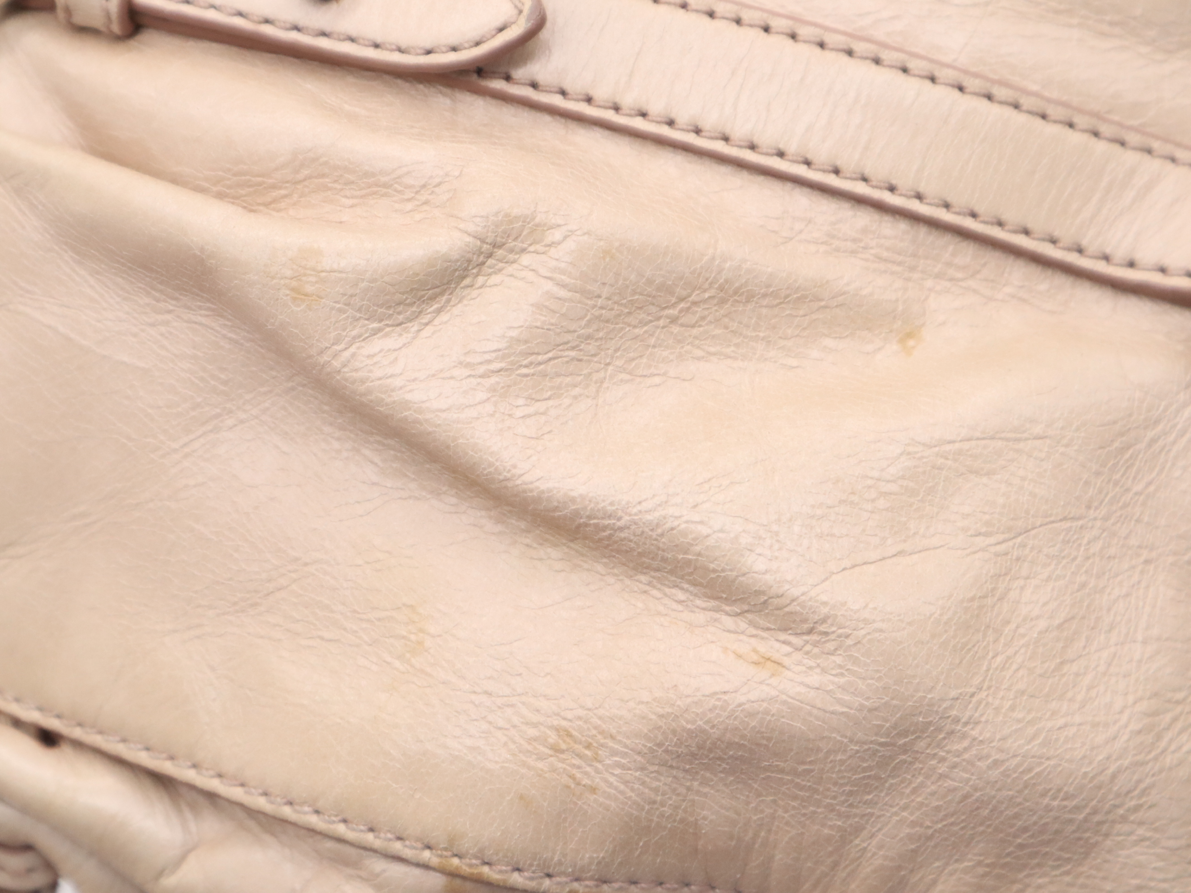 RT0383 Leather Vitello Lux Handbag, Beige, Silver Hardware, Includes Shoulder Strap, Card Holder, and Dust Bag. — view 10