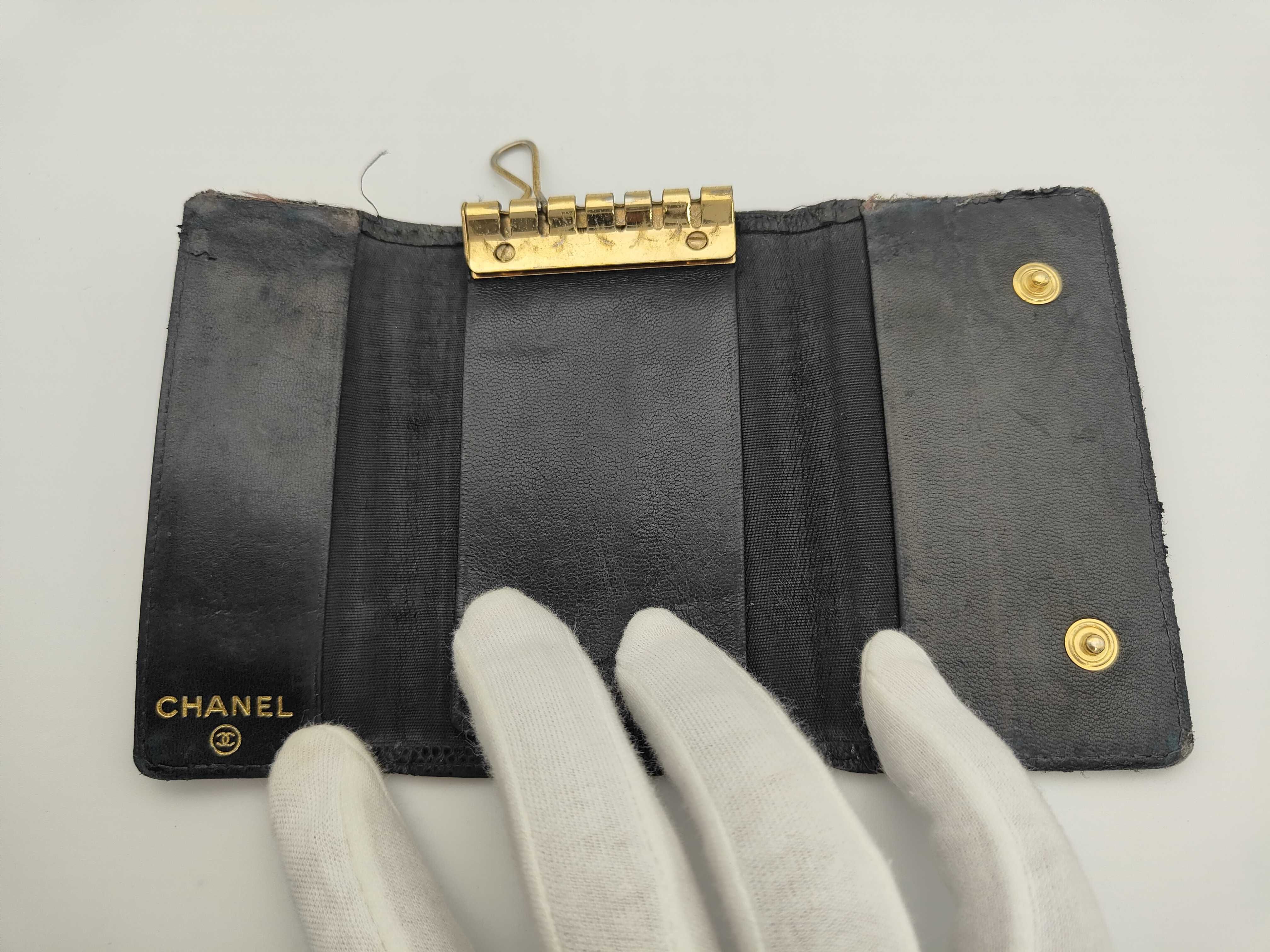 Caviar Skin Coco Mark 6-Key Case — view 3