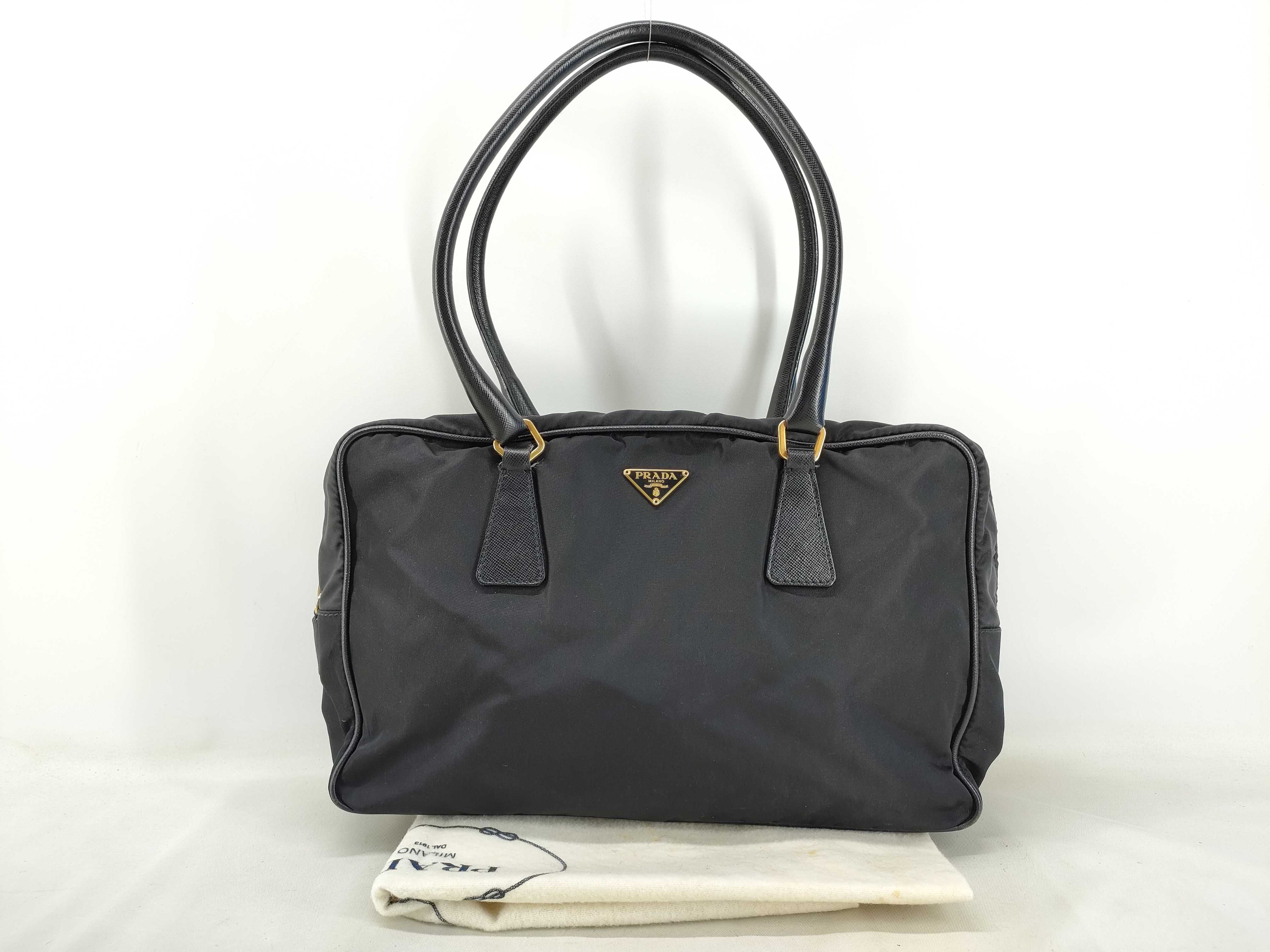 Nylon Shoulder Bag / Nylon Handbag