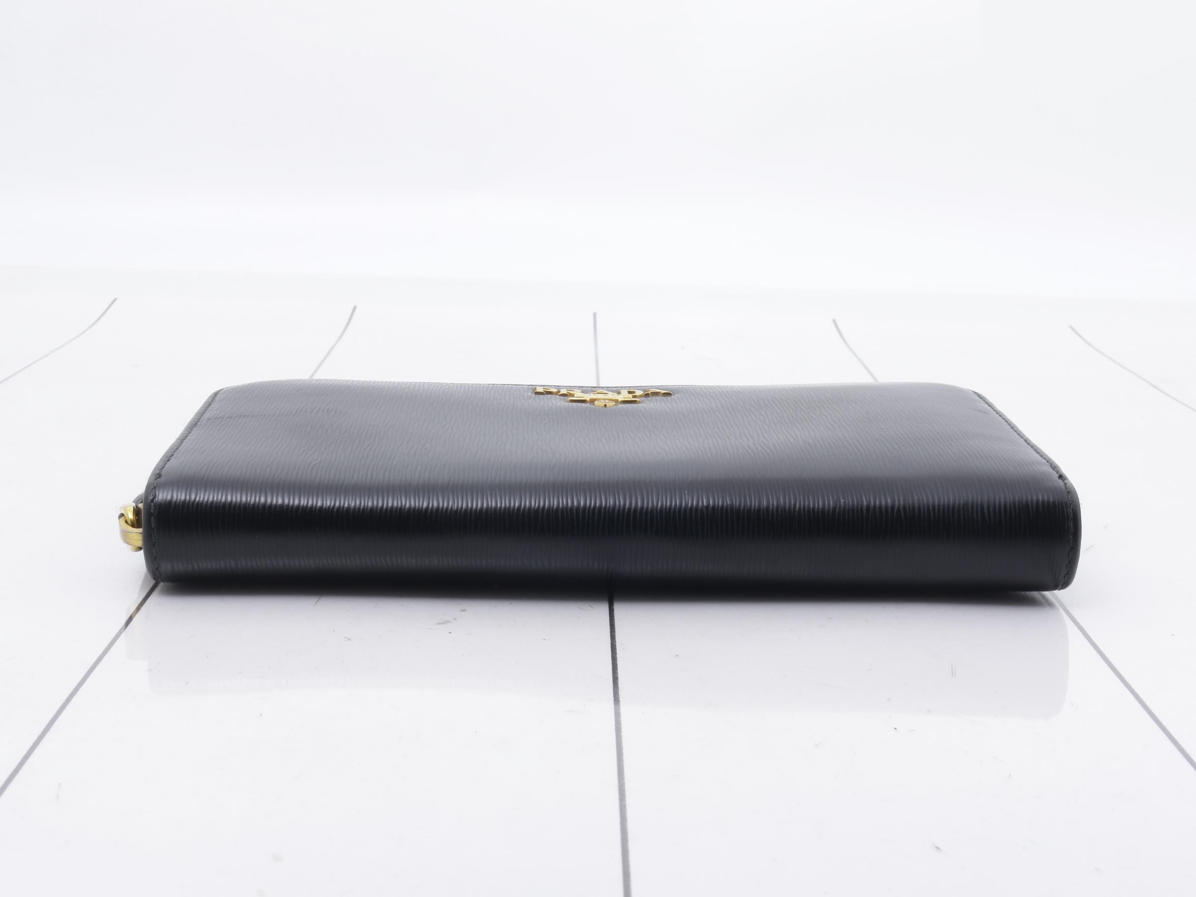 Long wallet, round shape, Vitello Move, black — view 3