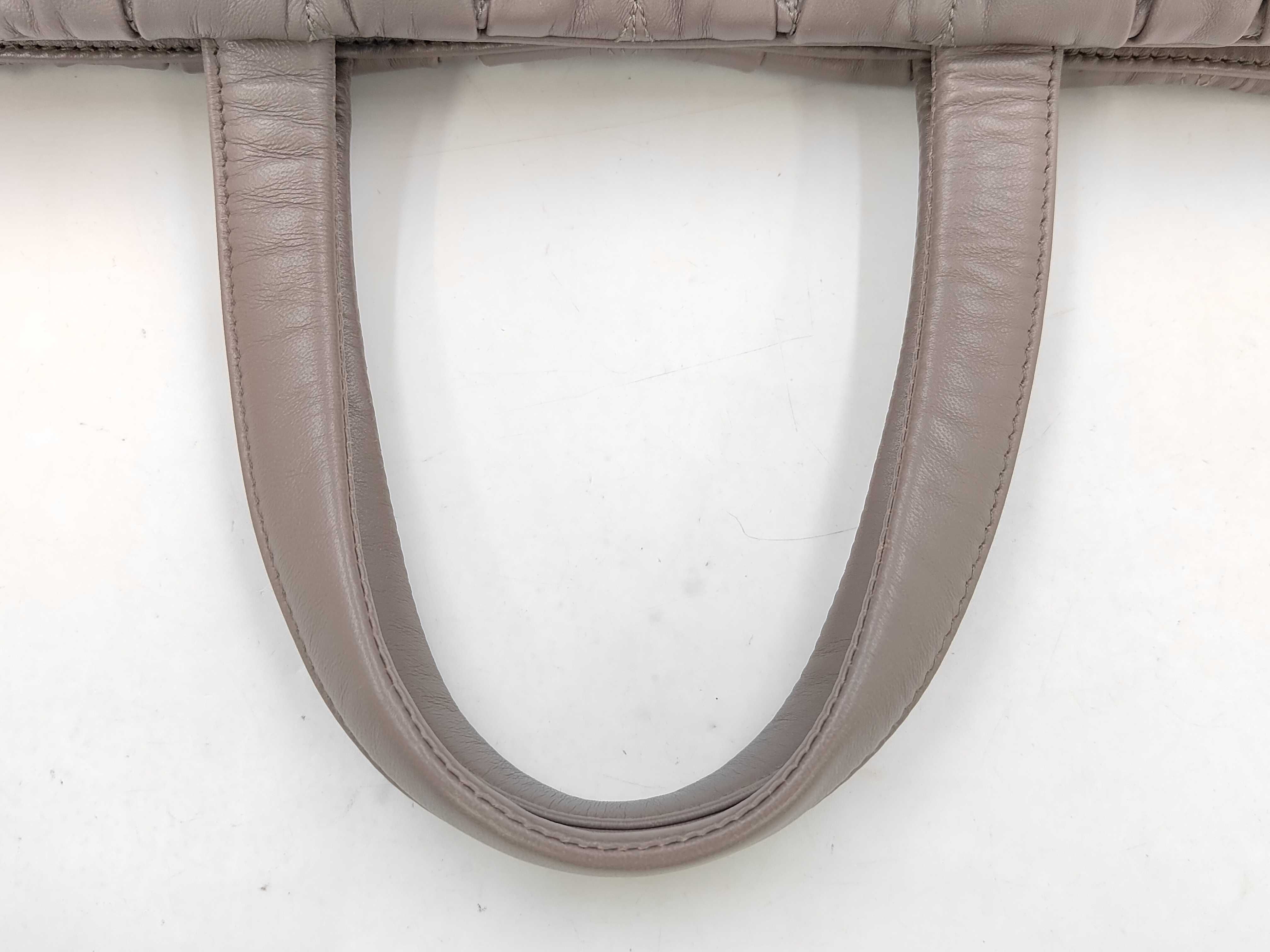 Matelassé Grey 2-Way Handbag with Shoulder Strap (Shoulder Bag) — view 5