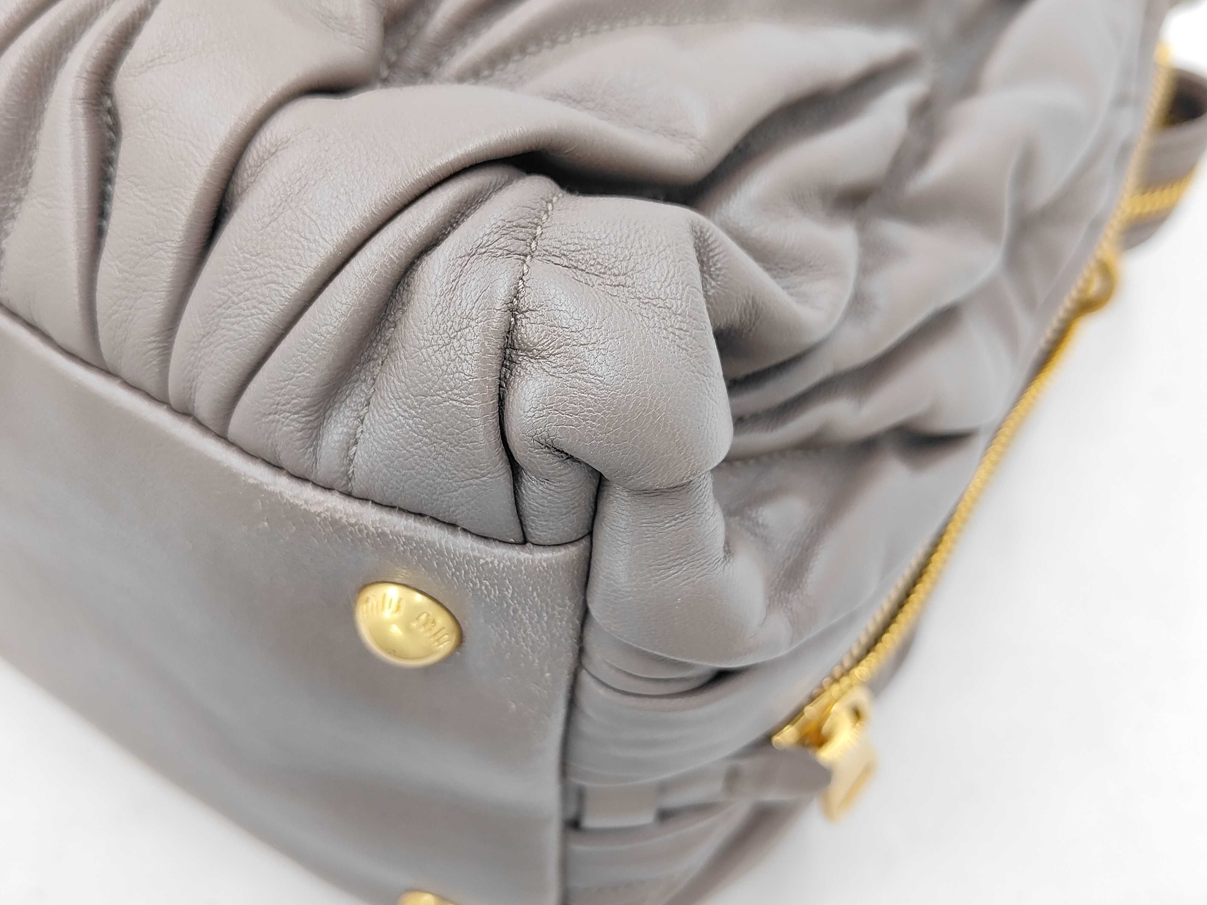 Matelassé Grey 2-Way Handbag with Shoulder Strap (Shoulder Bag) — view 7