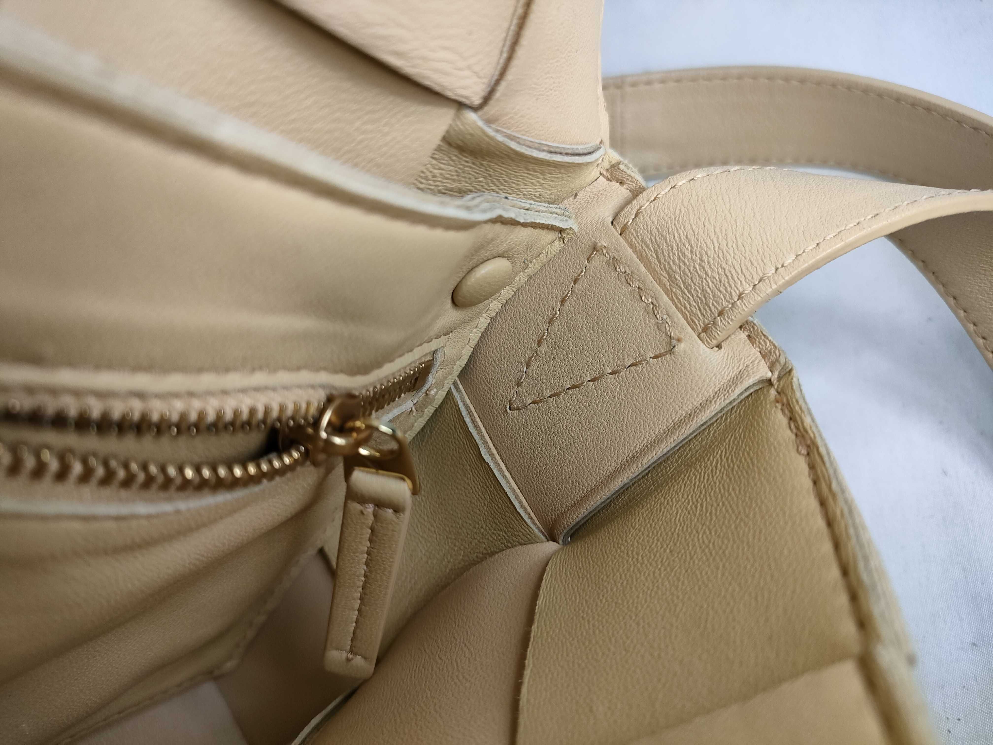 Intrecciato Cassette Shoulder Bag — view 9