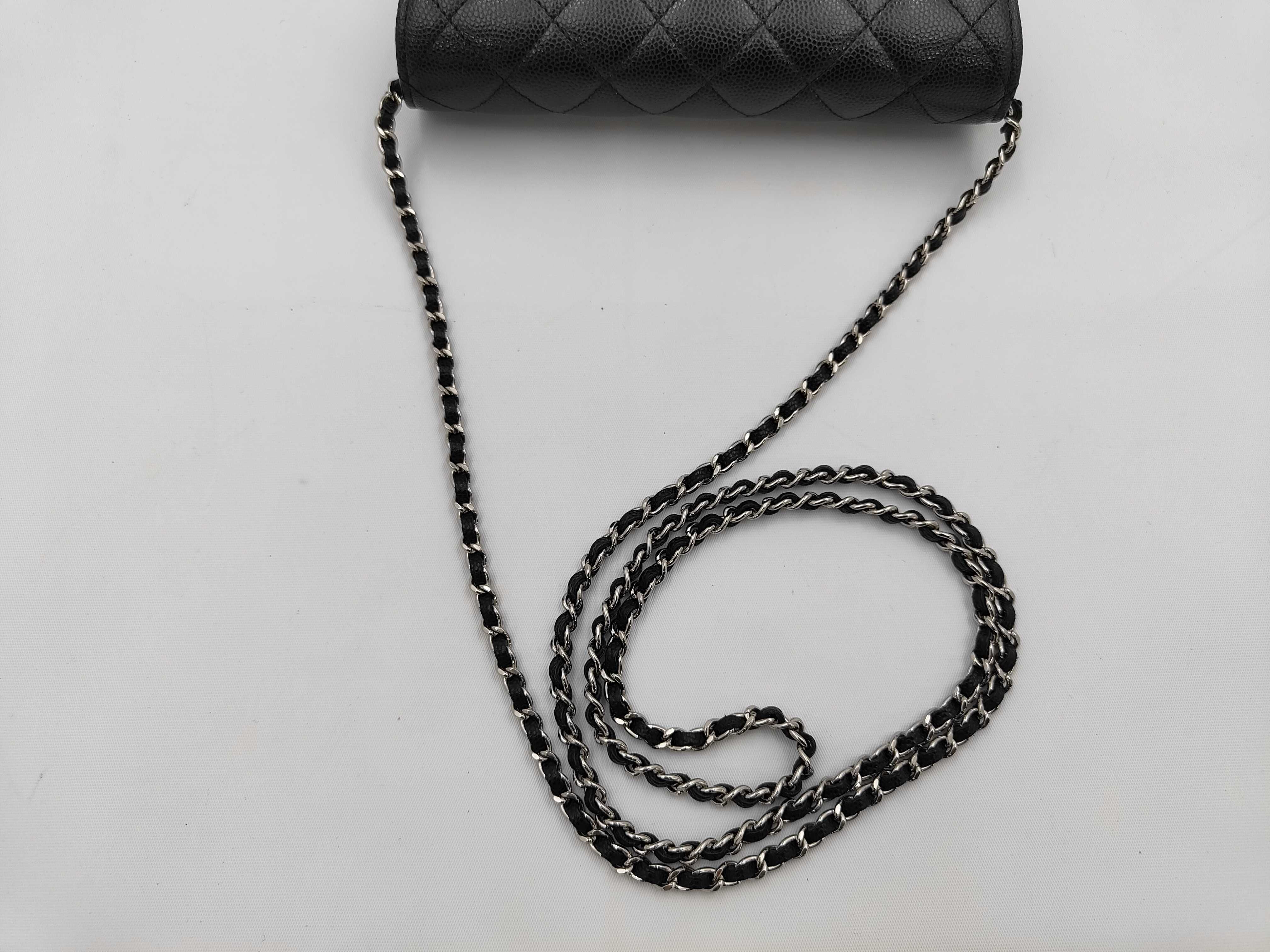 Matelassé Caviar Skin Chain Shoulder Bag — view 3