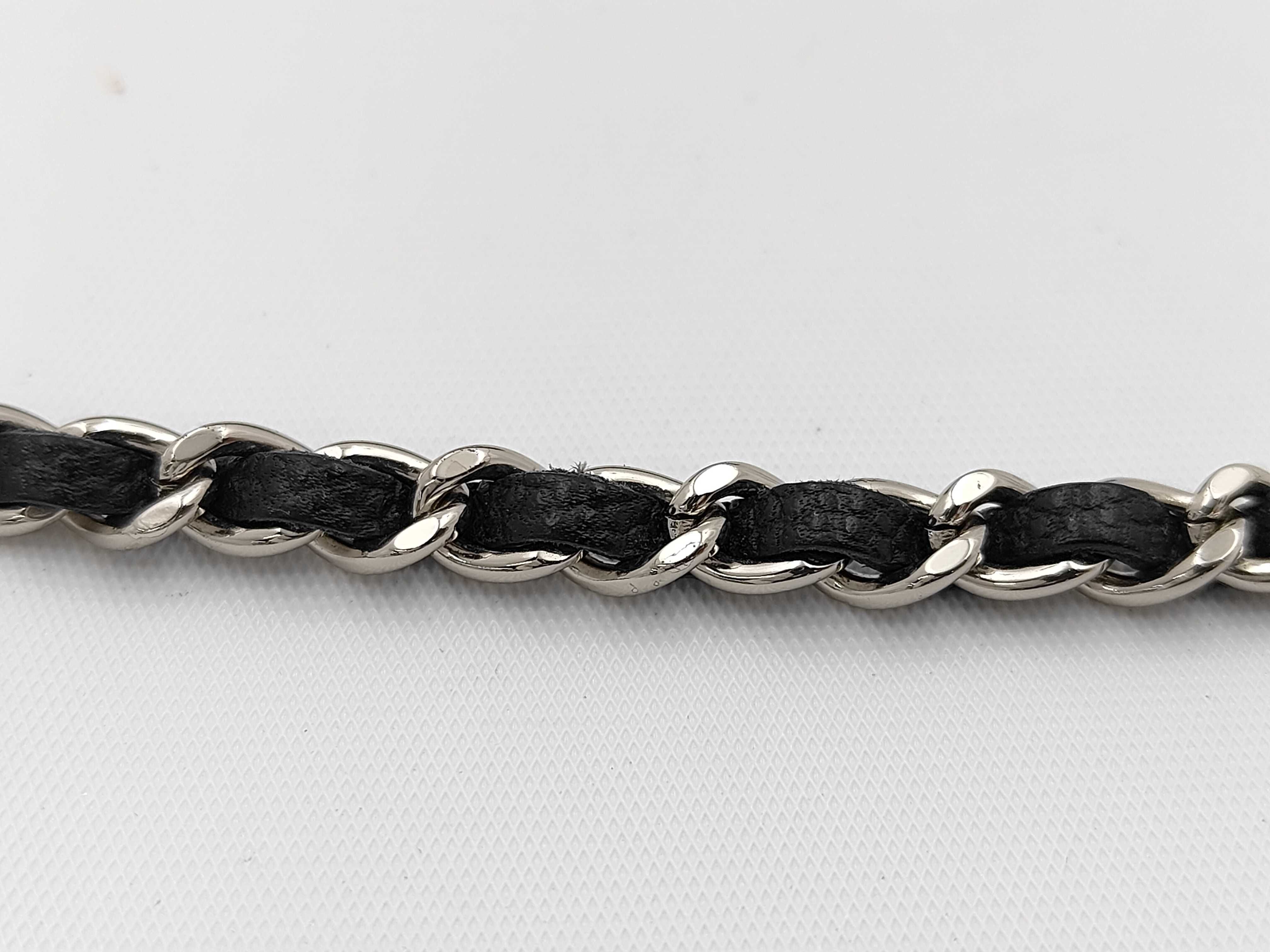 Matelassé Caviar Skin Chain Shoulder Bag — view 4