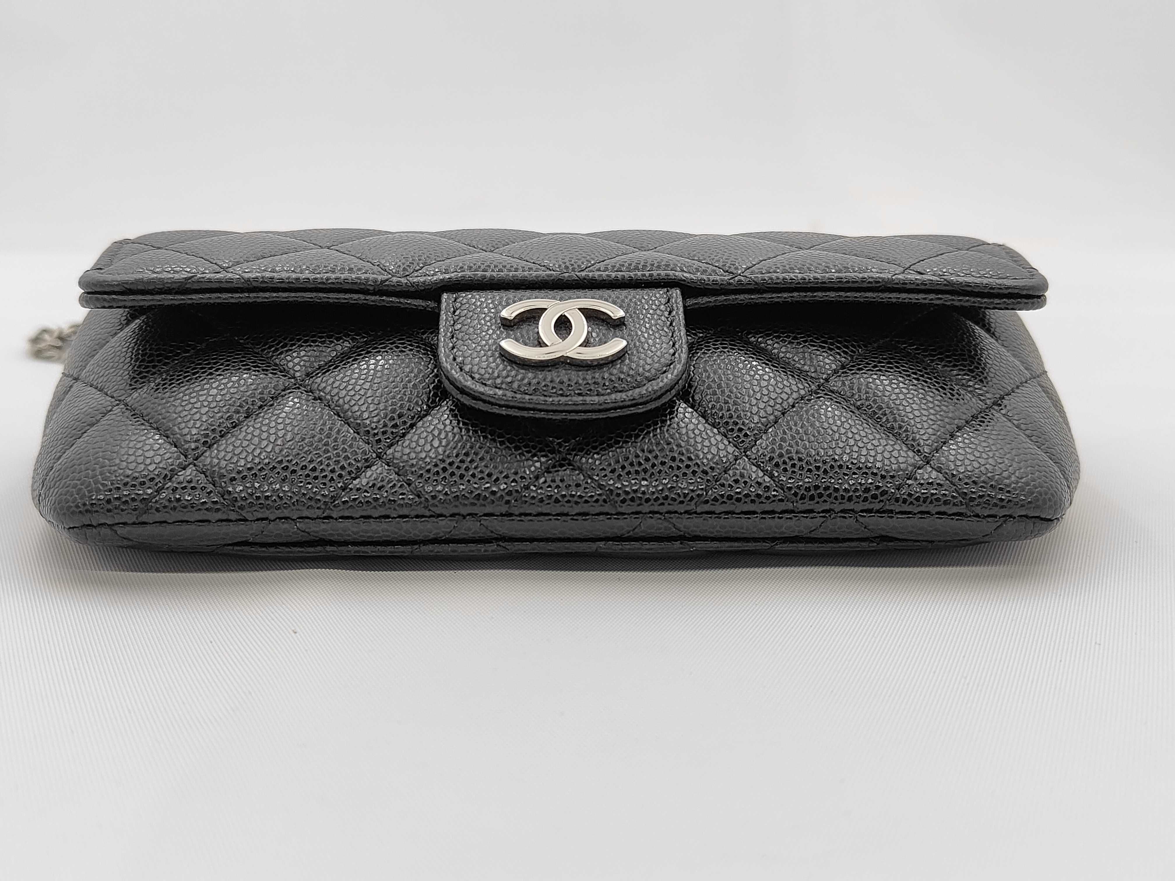 Matelassé Caviar Skin Chain Shoulder Bag — view 5