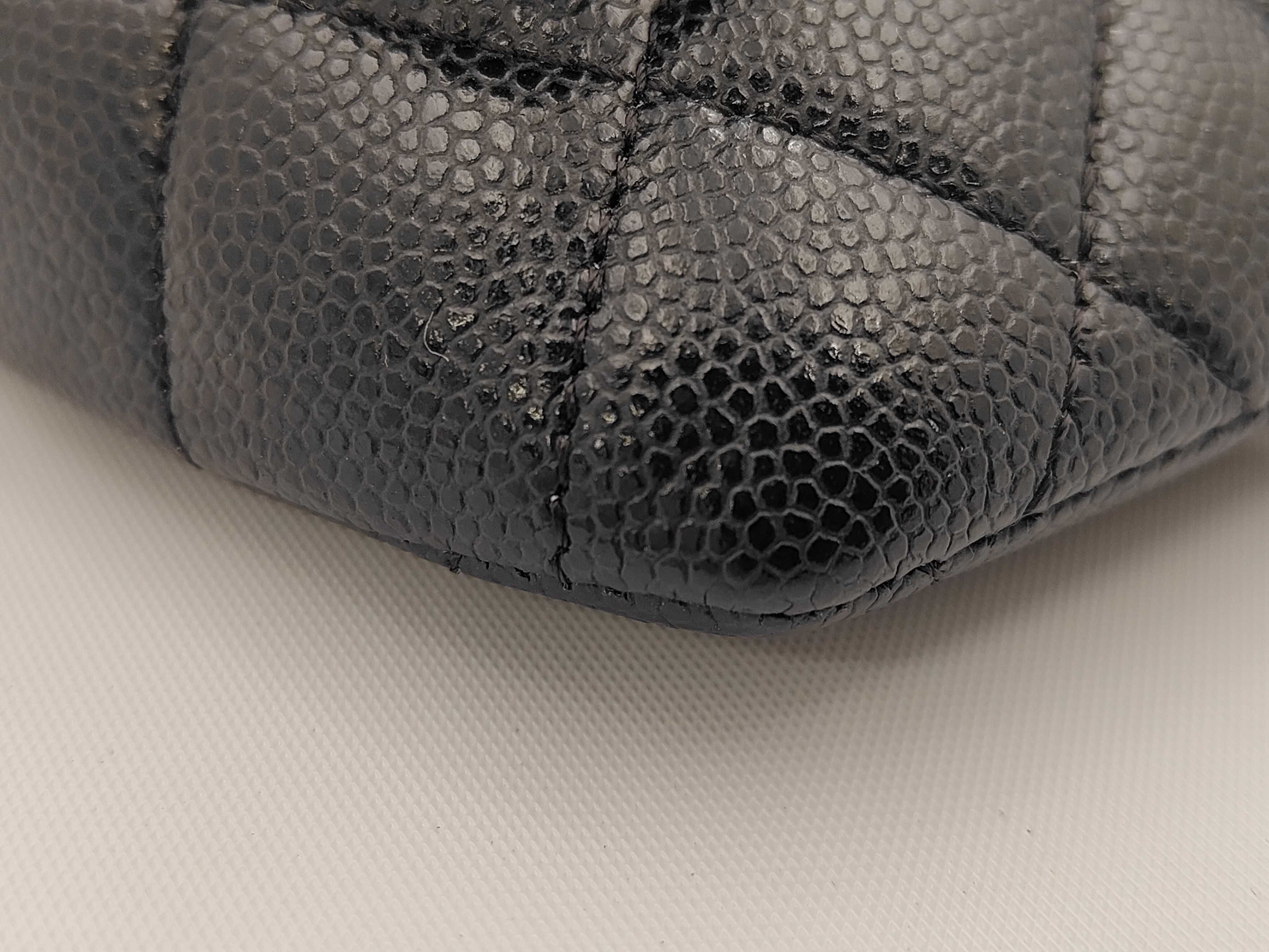 Matelassé Caviar Skin Chain Shoulder Bag — view 6
