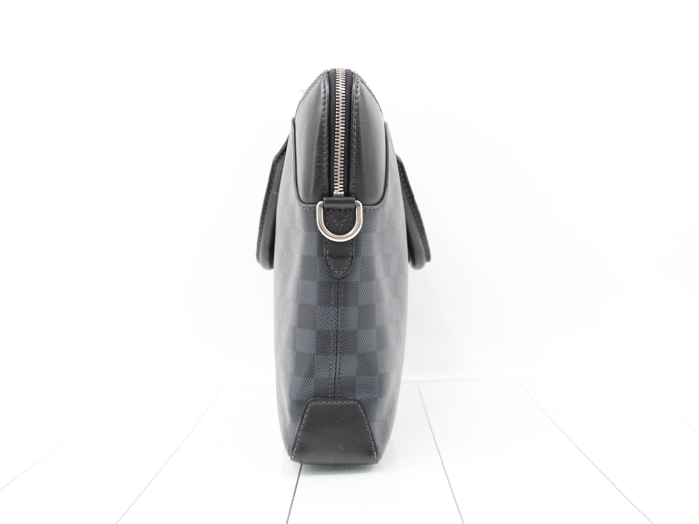 Oliver Briefcase, Damier Cobalt — view 4