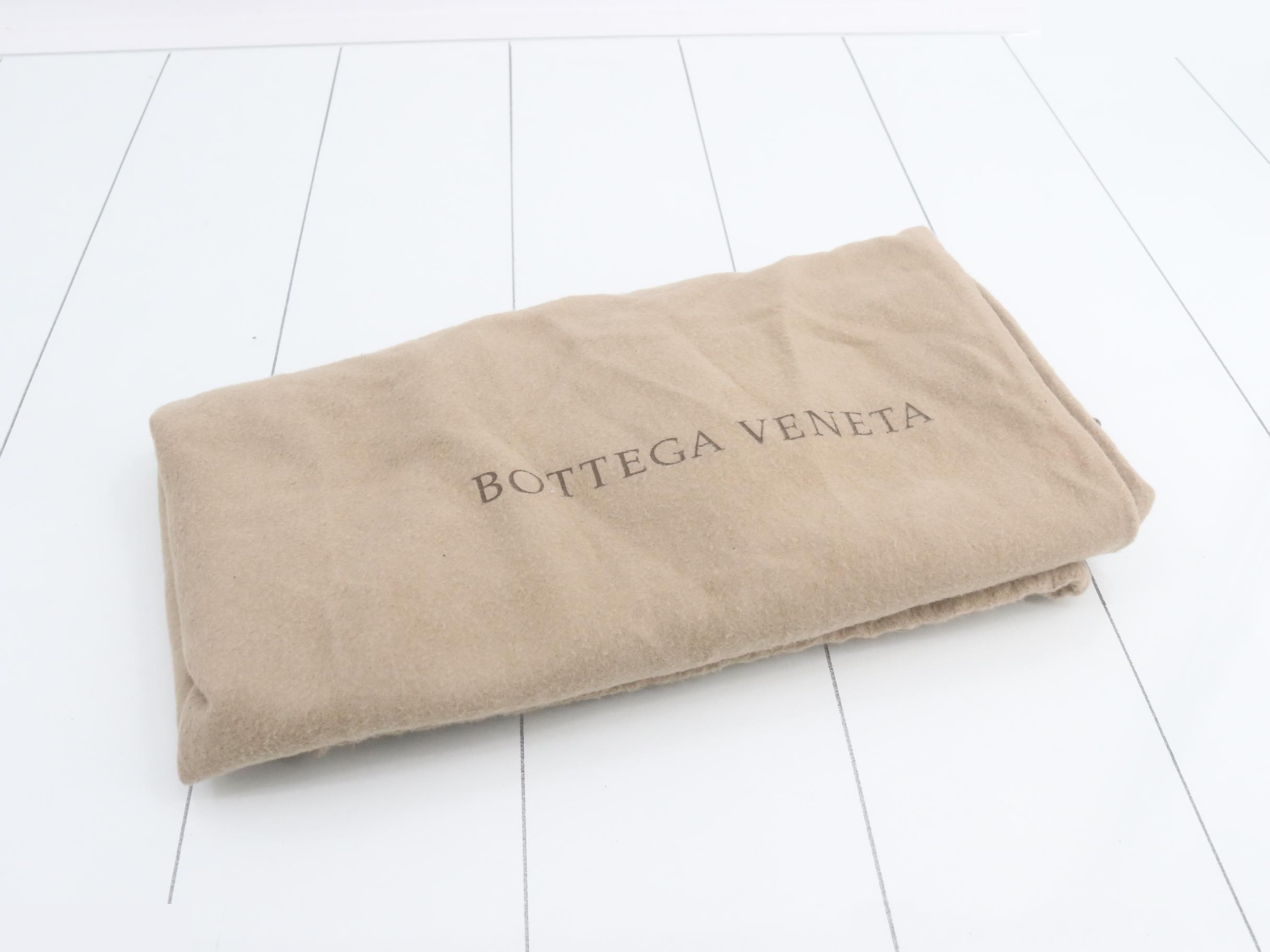 Intrecciato (bag) / Handbag — view 7