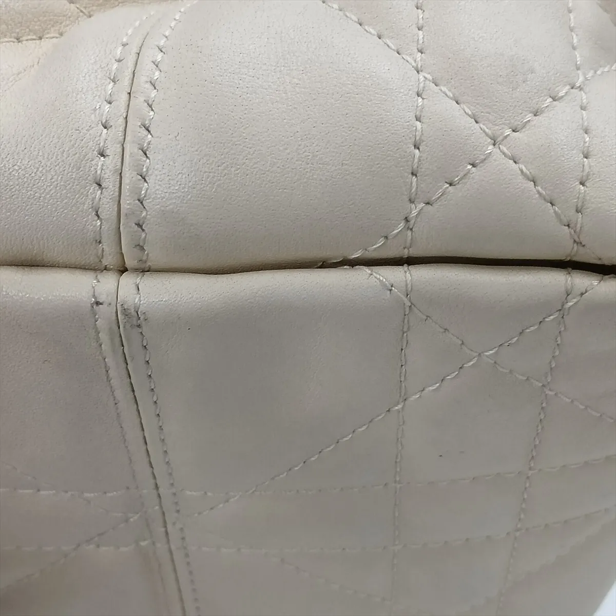 Macro Cannage Toujours Leather 2-Way Handbag, Beige, Lucky Star — view 13