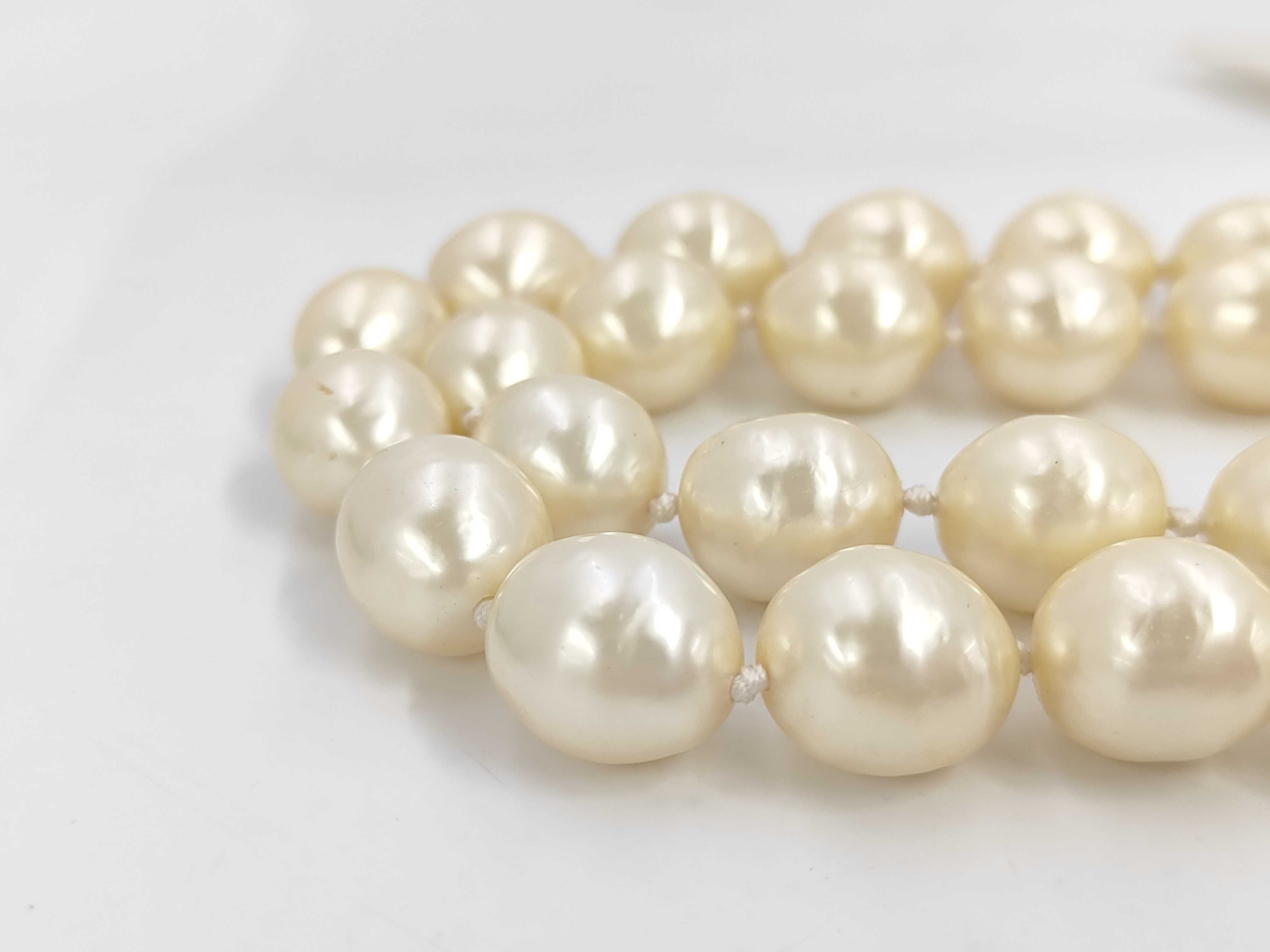 necklace — view 2