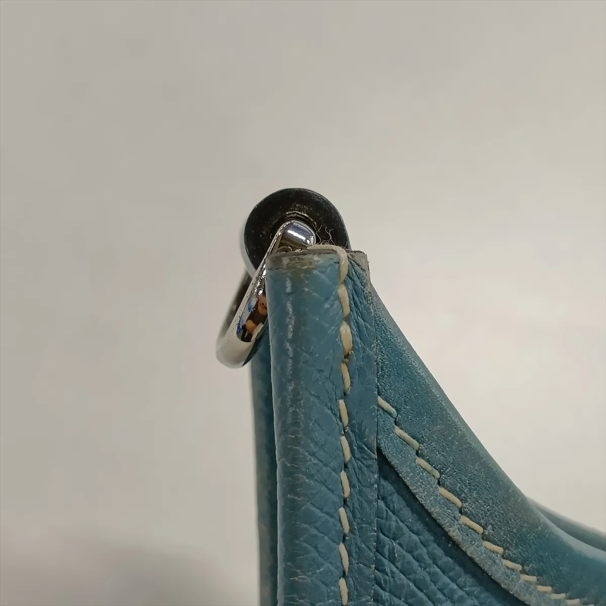 Evelyne II 29 PM, Veau Epsom leather, Blue Jean color, silver hardware. J: 2006 — view 13