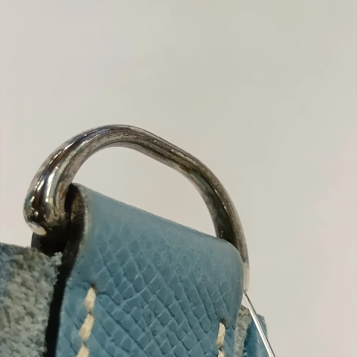 Evelyne II 29 PM, Veau Epsom leather, Blue Jean color, silver hardware. J: 2006 — view 14