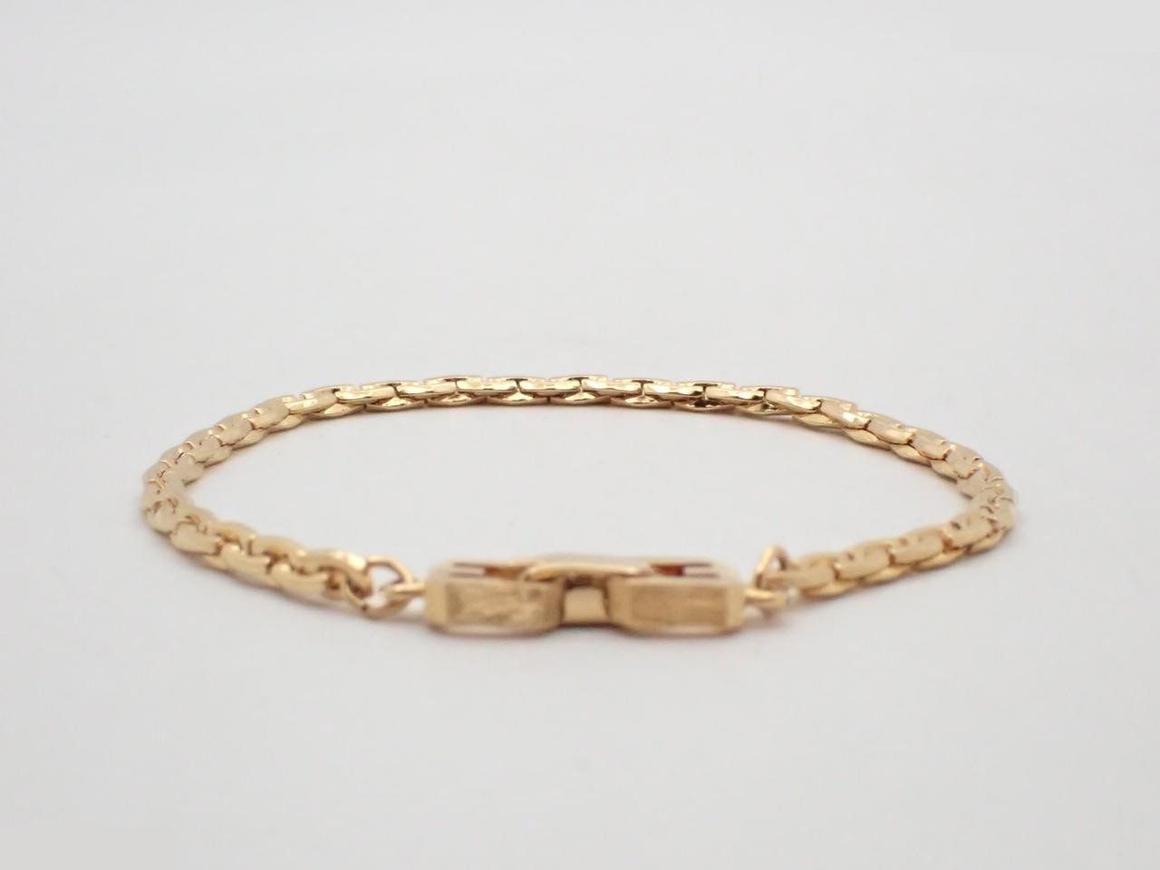 Other lines: Precious metal bracelets and bangles (metal), wrist circumference approximately 17 cm. — view 2