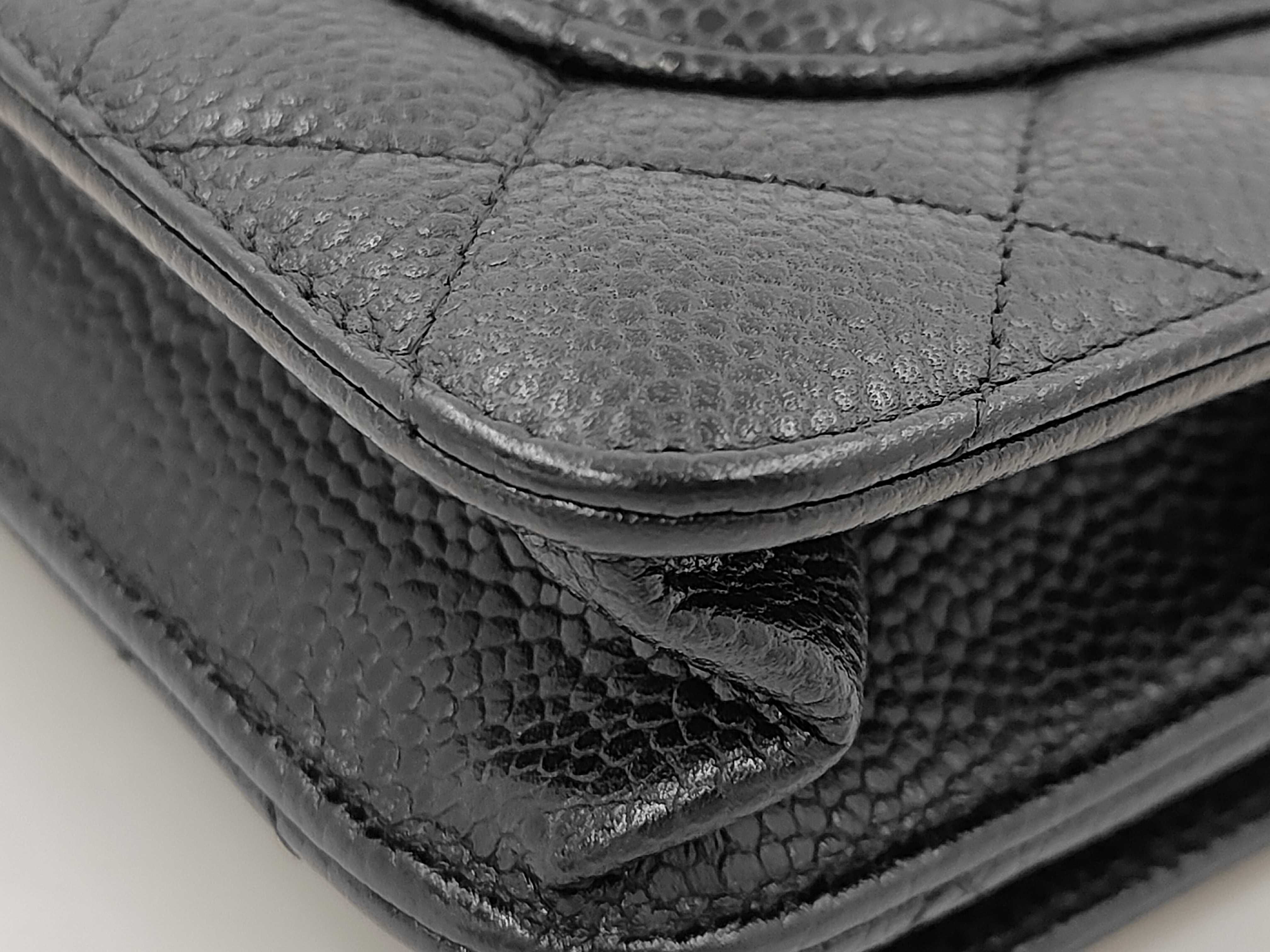 Matelassé Caviar Skin Chain Wallet Shoulder Bag — view 12