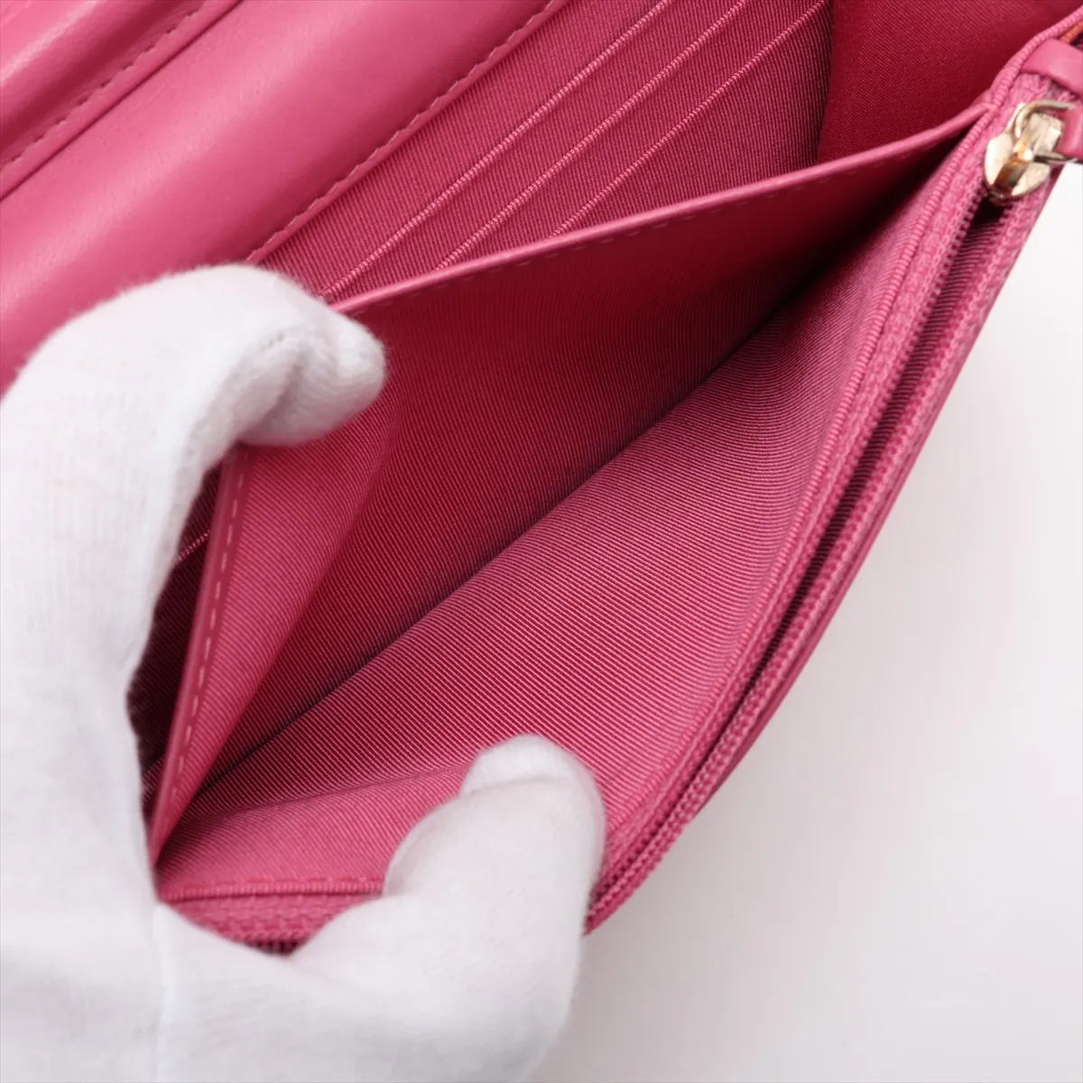 Matelassé Lambskin Chain Wallet, Pink with Gold Hardware, 18623994, Serial Number 18 — view 7