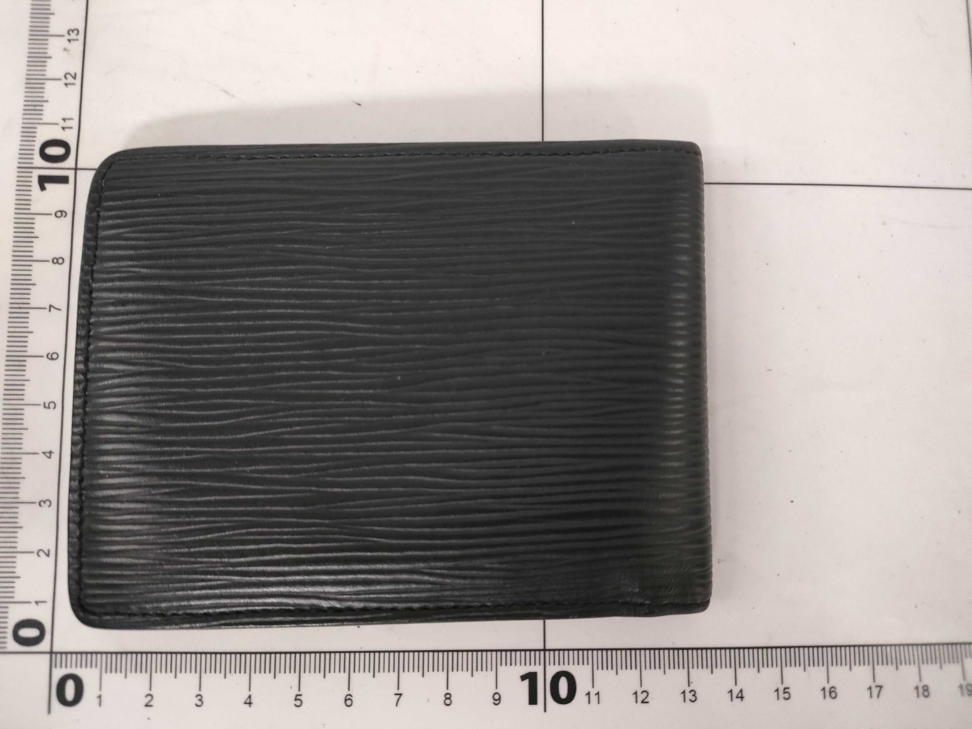Epi Portefeuille Multiple Epi M60662 CT1128 Wallet — view 2