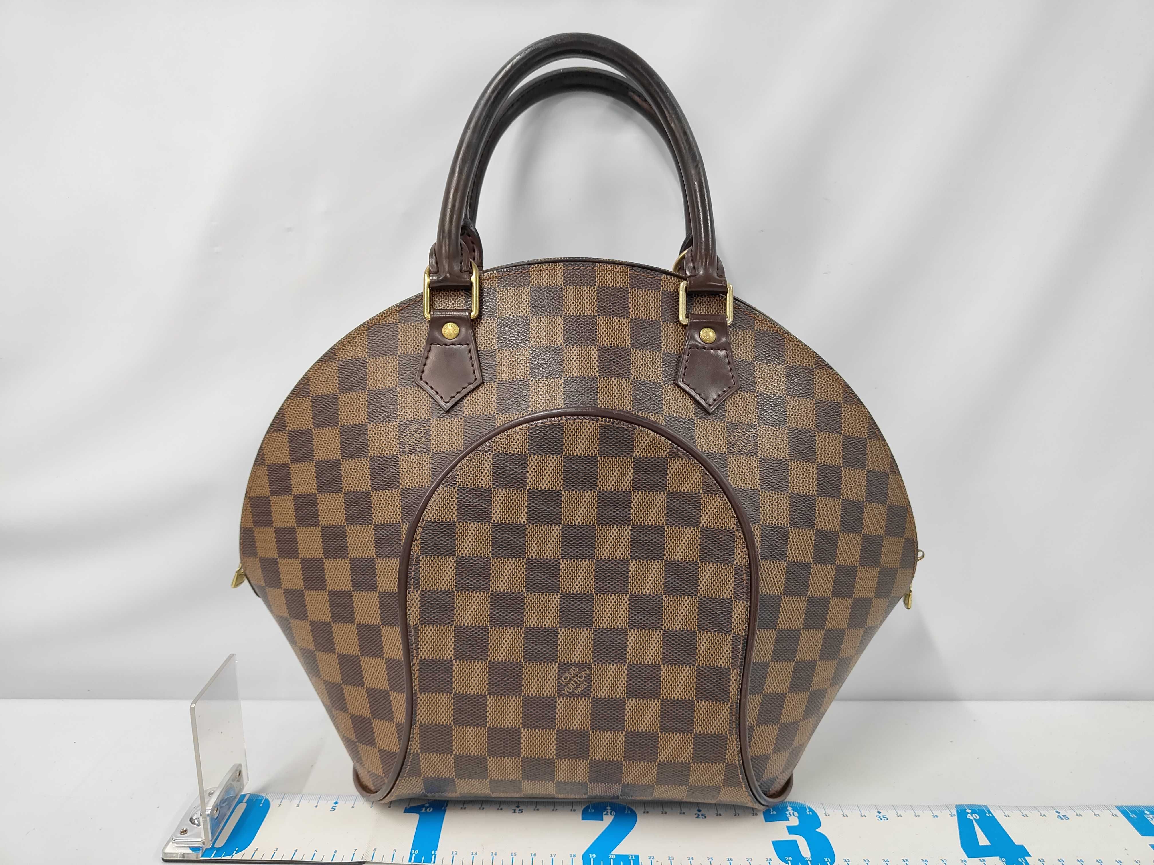 Damier Ellipse MM Handbag — view 2
