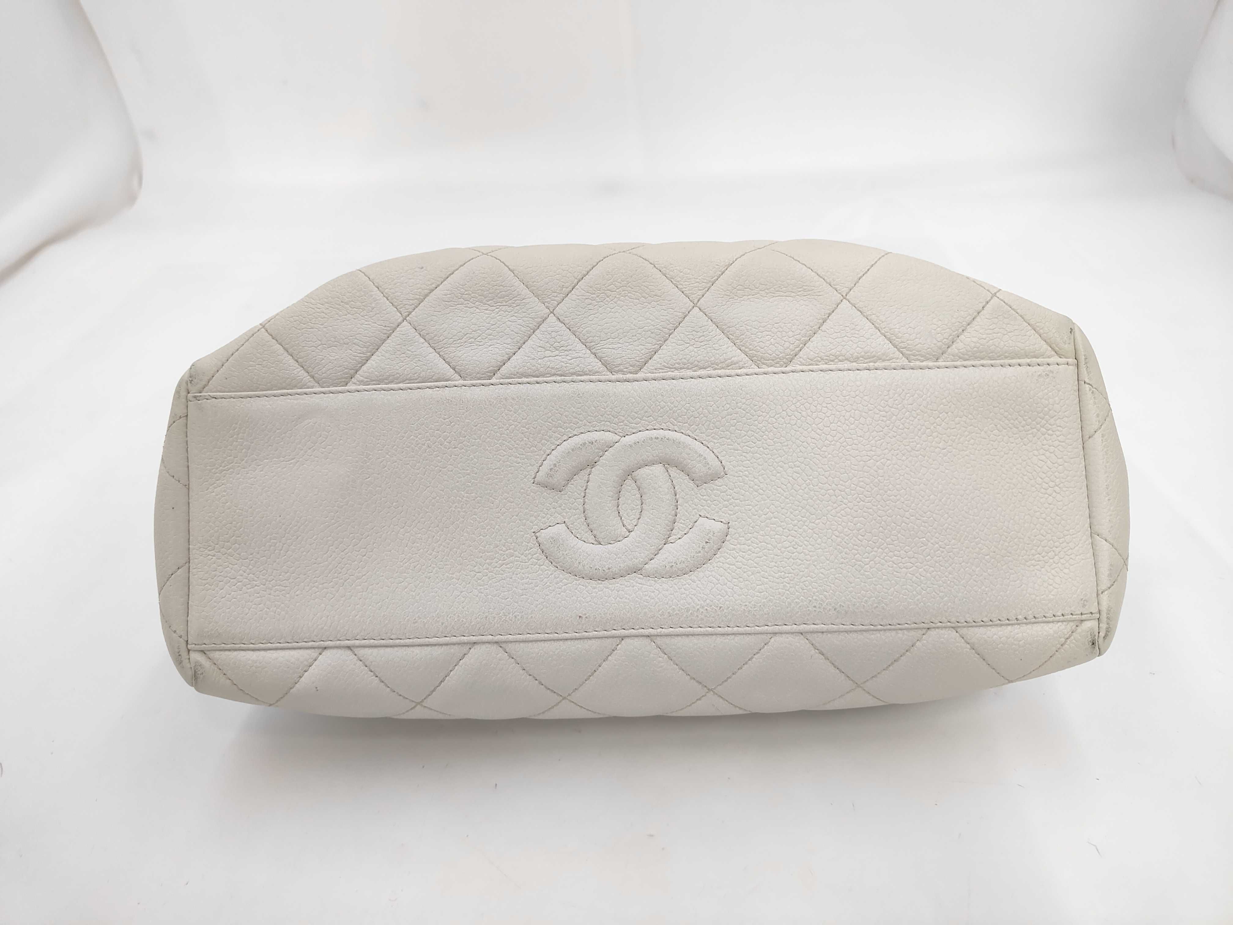 white shoulder bag — view 4