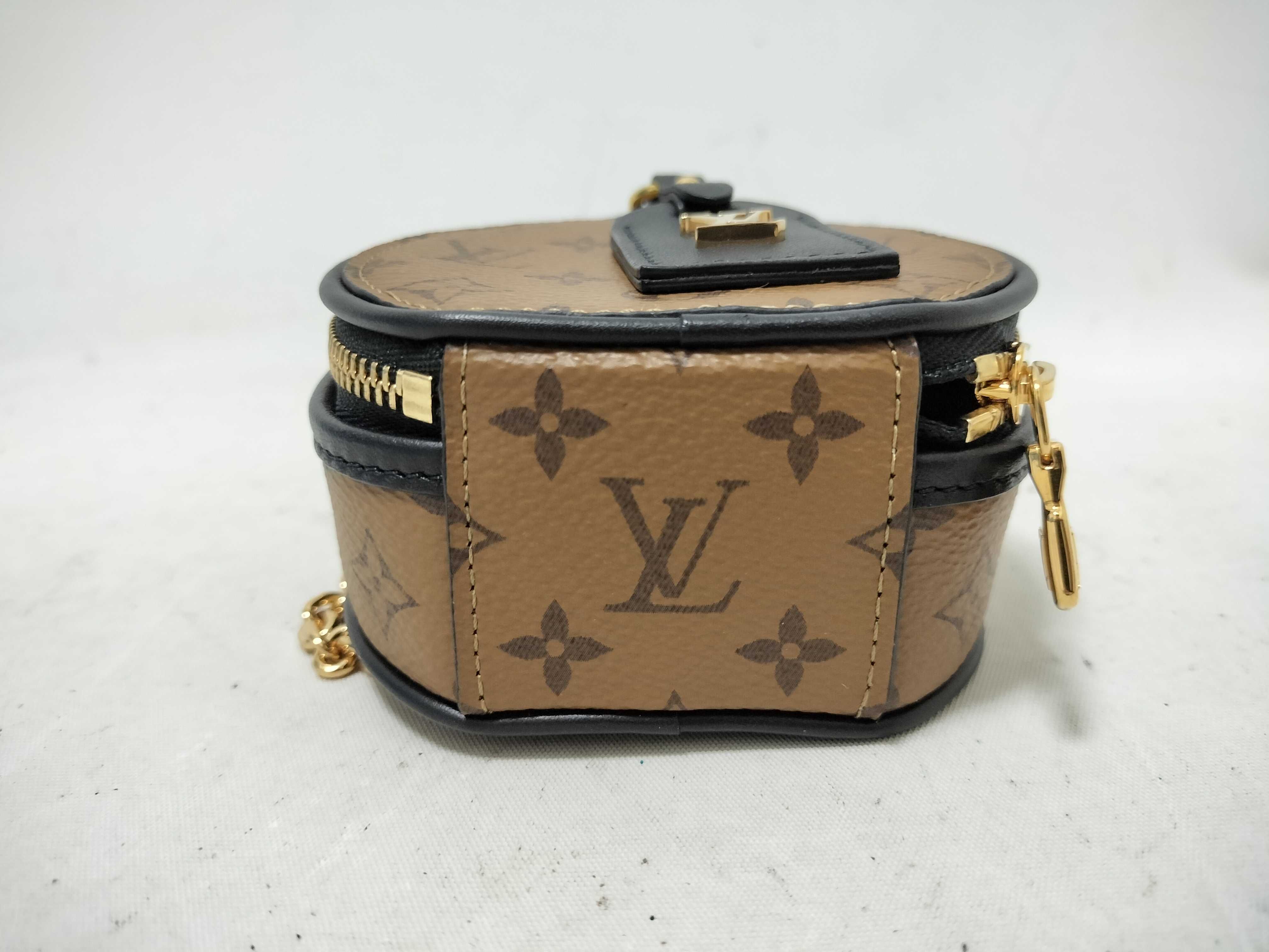 IC chip Louis Vuitton Boite Chapeau Mini Monogram Shoulder Bag — view 8