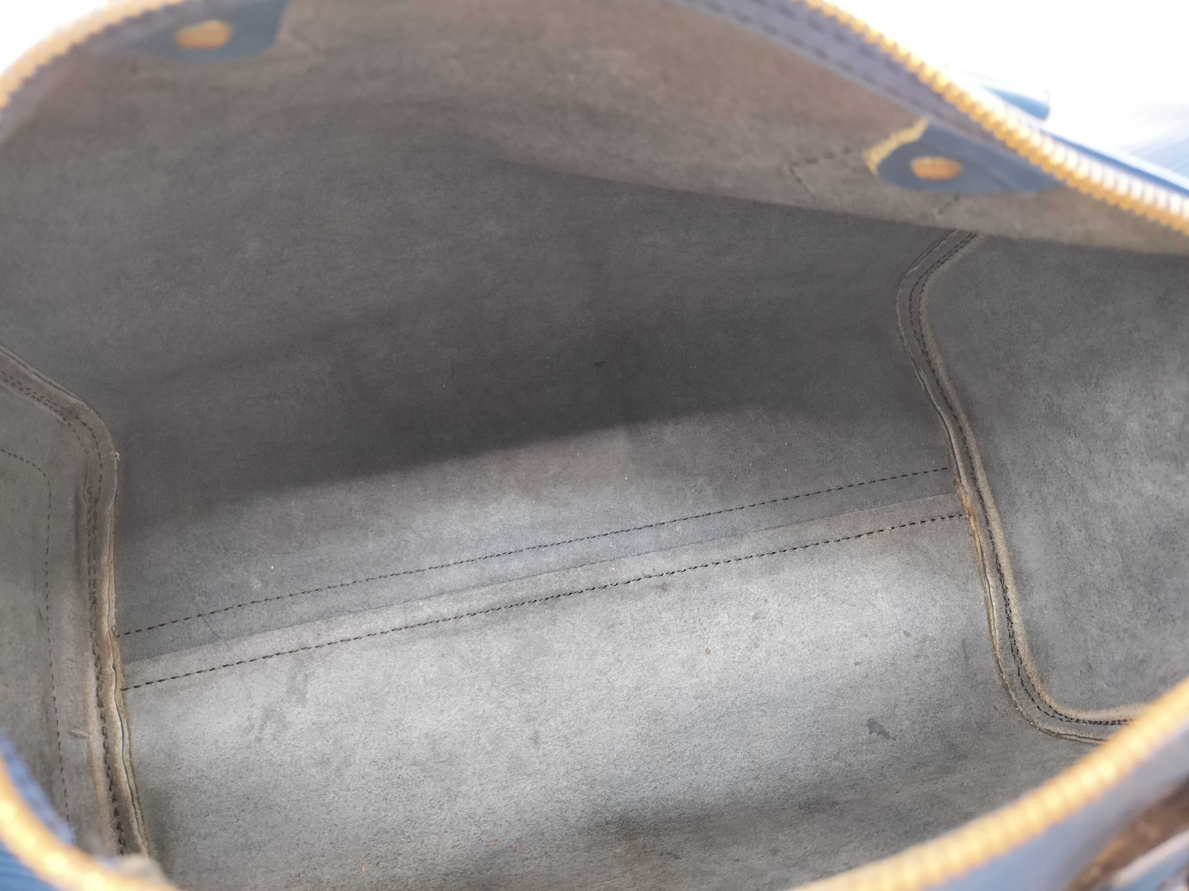 Monogram LV Epi Speedy 30 M43005/VI00971 Handbag — view 13