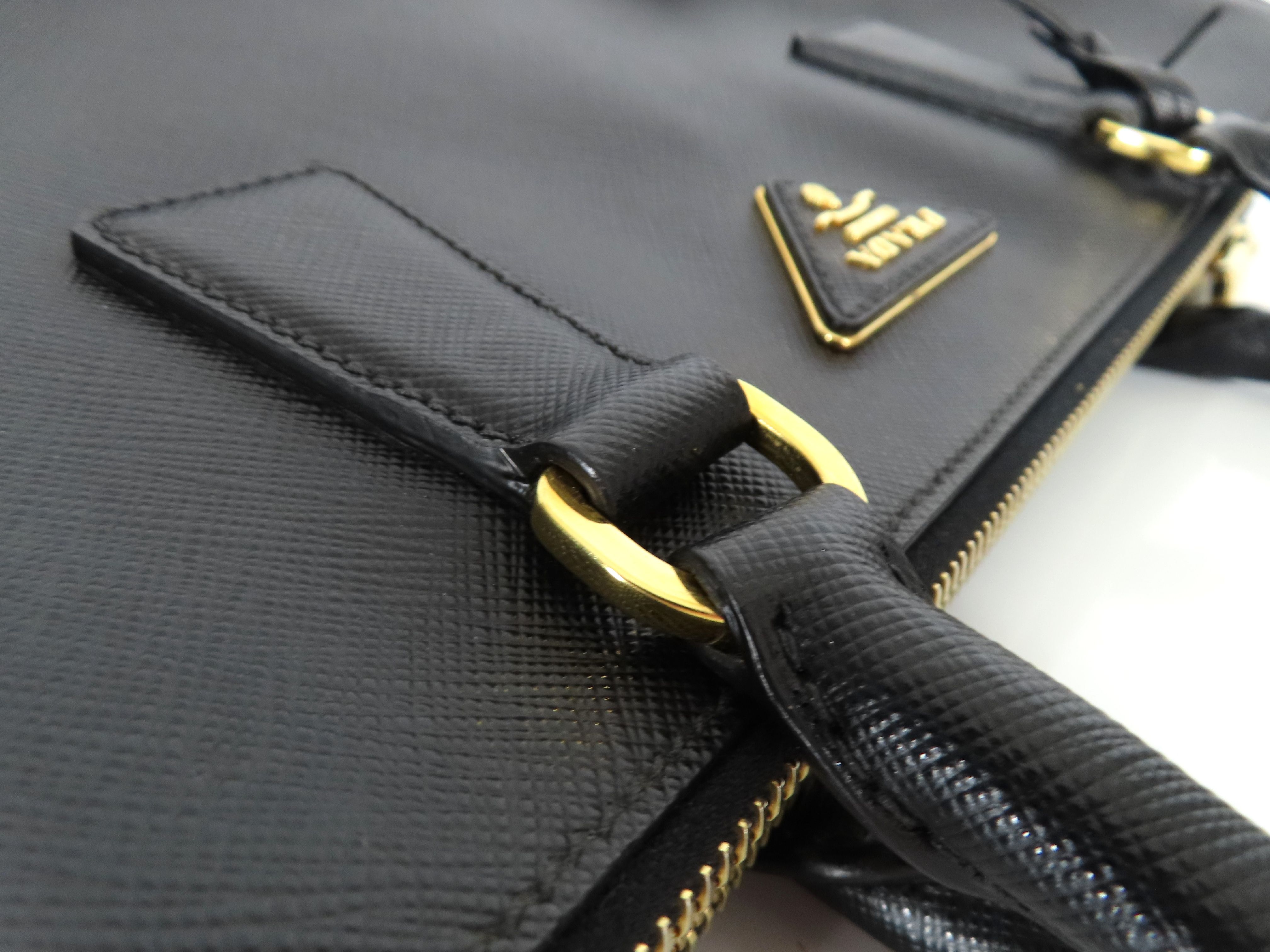 ID- Saffiano Lux Galeria Cow Skin 2-Way Handbag Black BN2274 with strap #14 Handbag — view 5