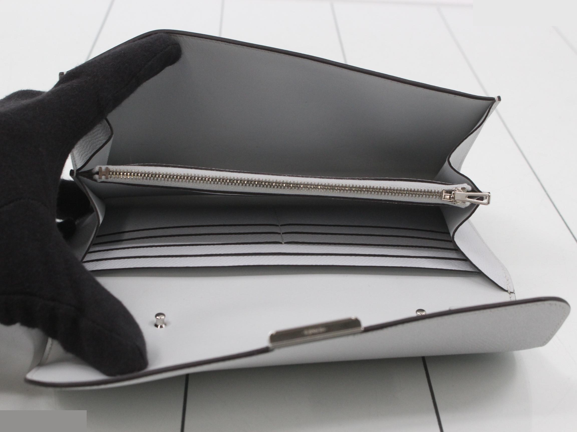 Constance To Go Other Wallets - W — view 4