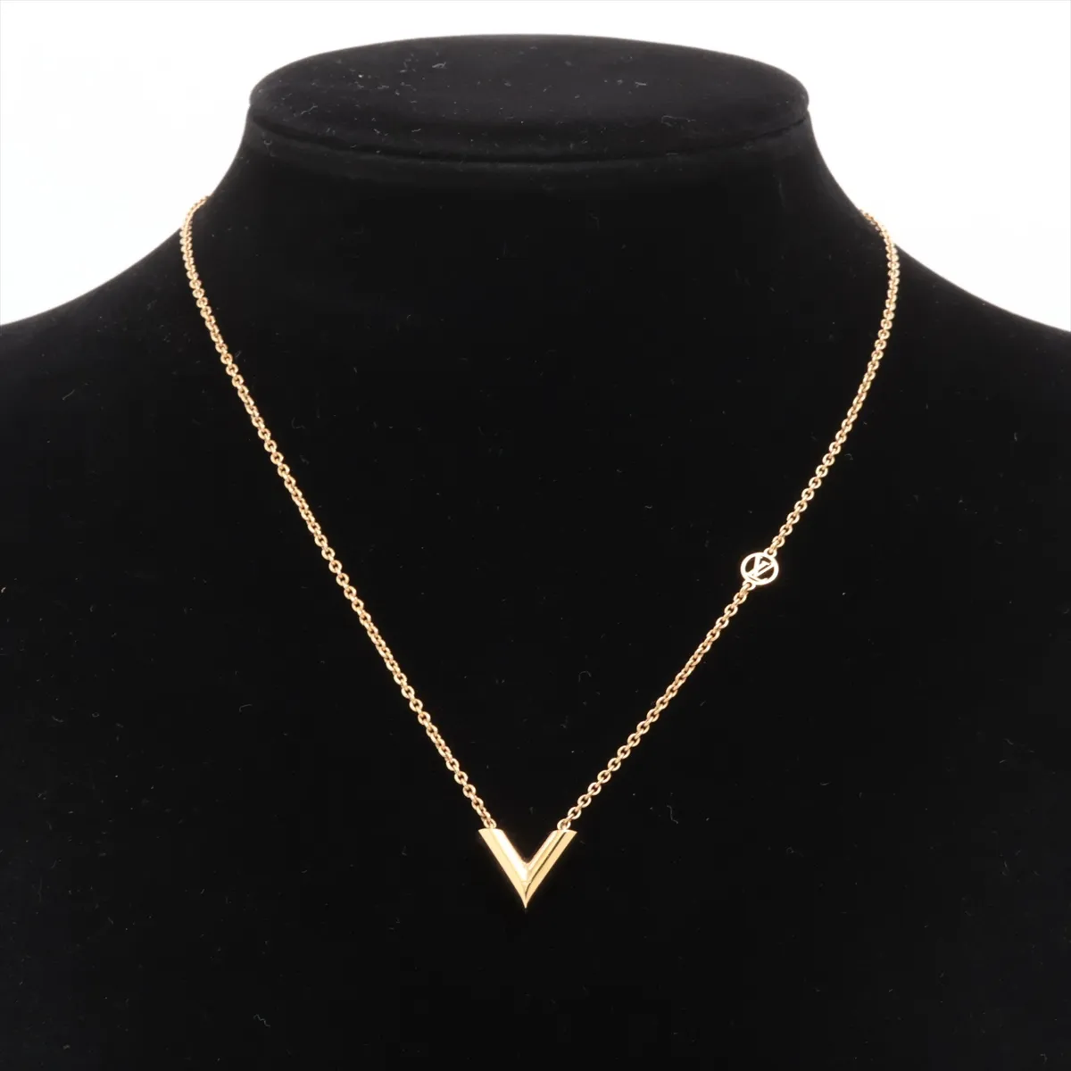 M00857 Essential V LE2283 Necklace, GP Gold. Shows signs of wear including — view 5