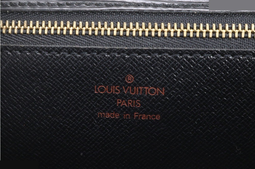 Serie Dragonne Pochette M52612 Leather — view 8