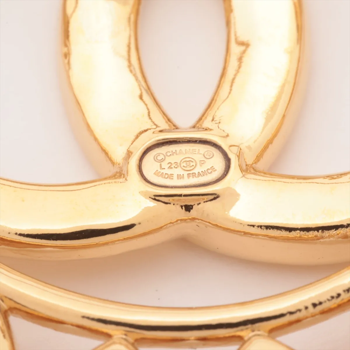 Coco Mark Heart Brooch L23P GP Gold. Shows signs of wear, — view 4
