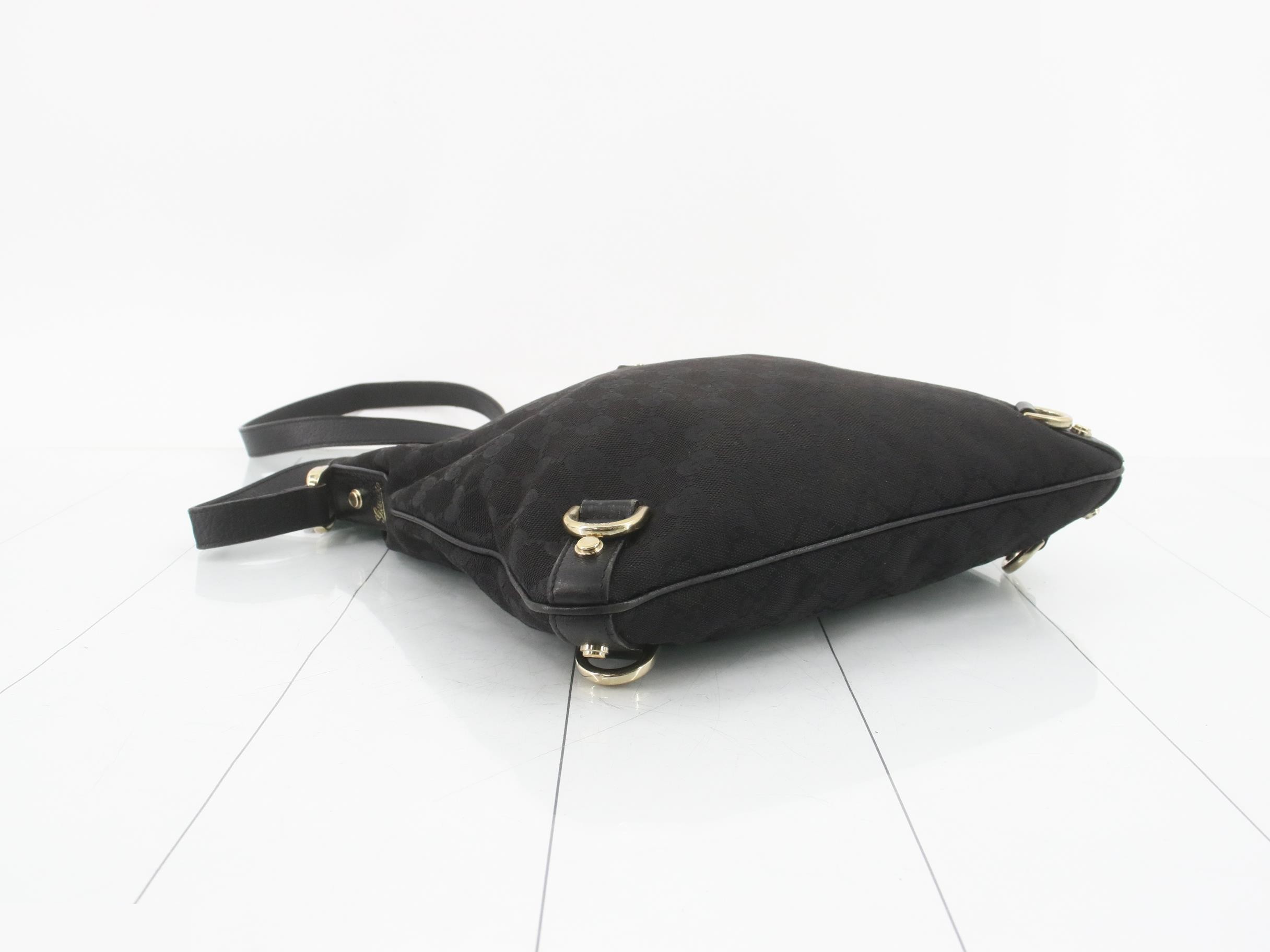 GG canvas shoulder bag black — view 5