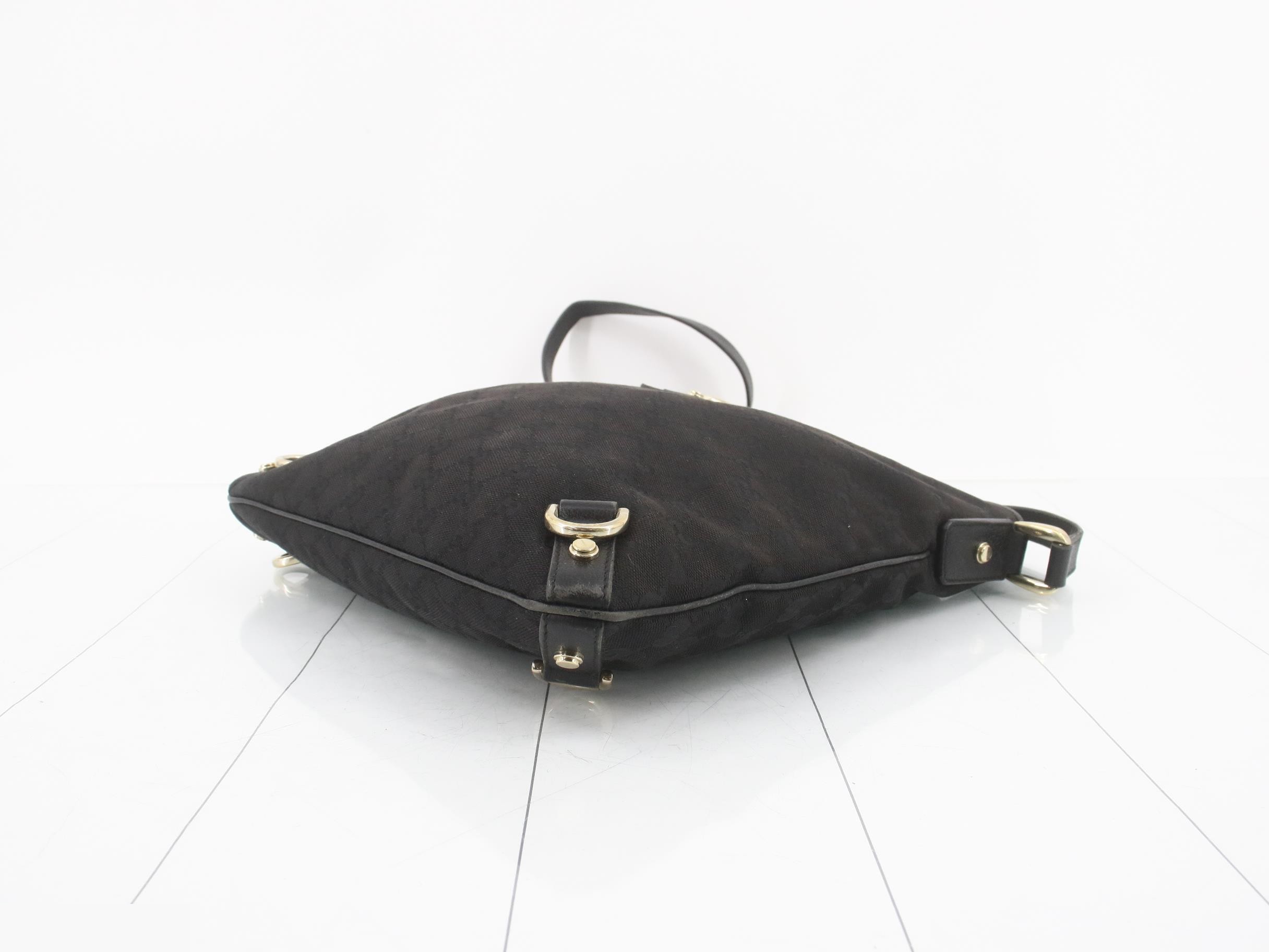 GG canvas shoulder bag black — view 6