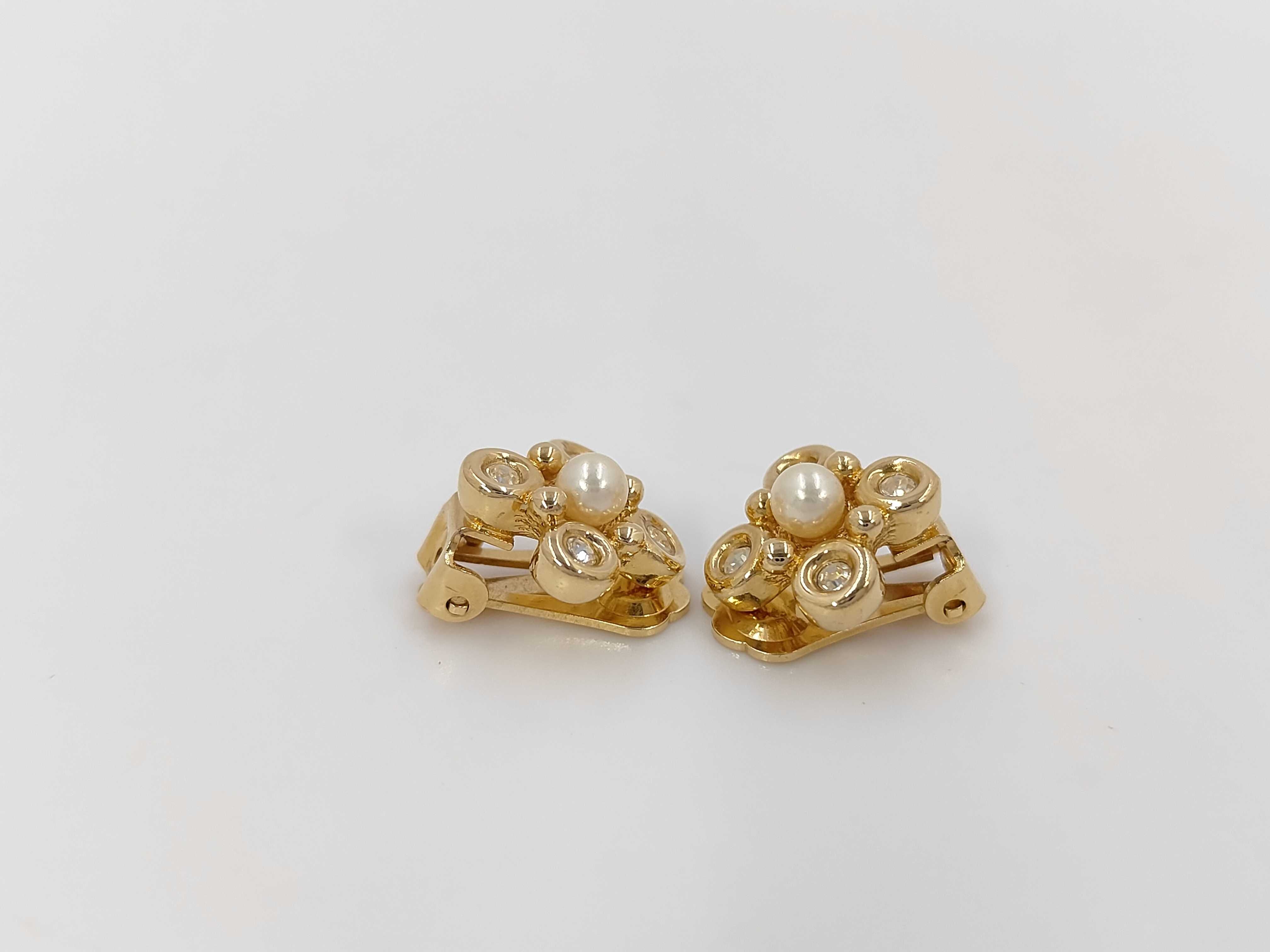 earrings — view 3