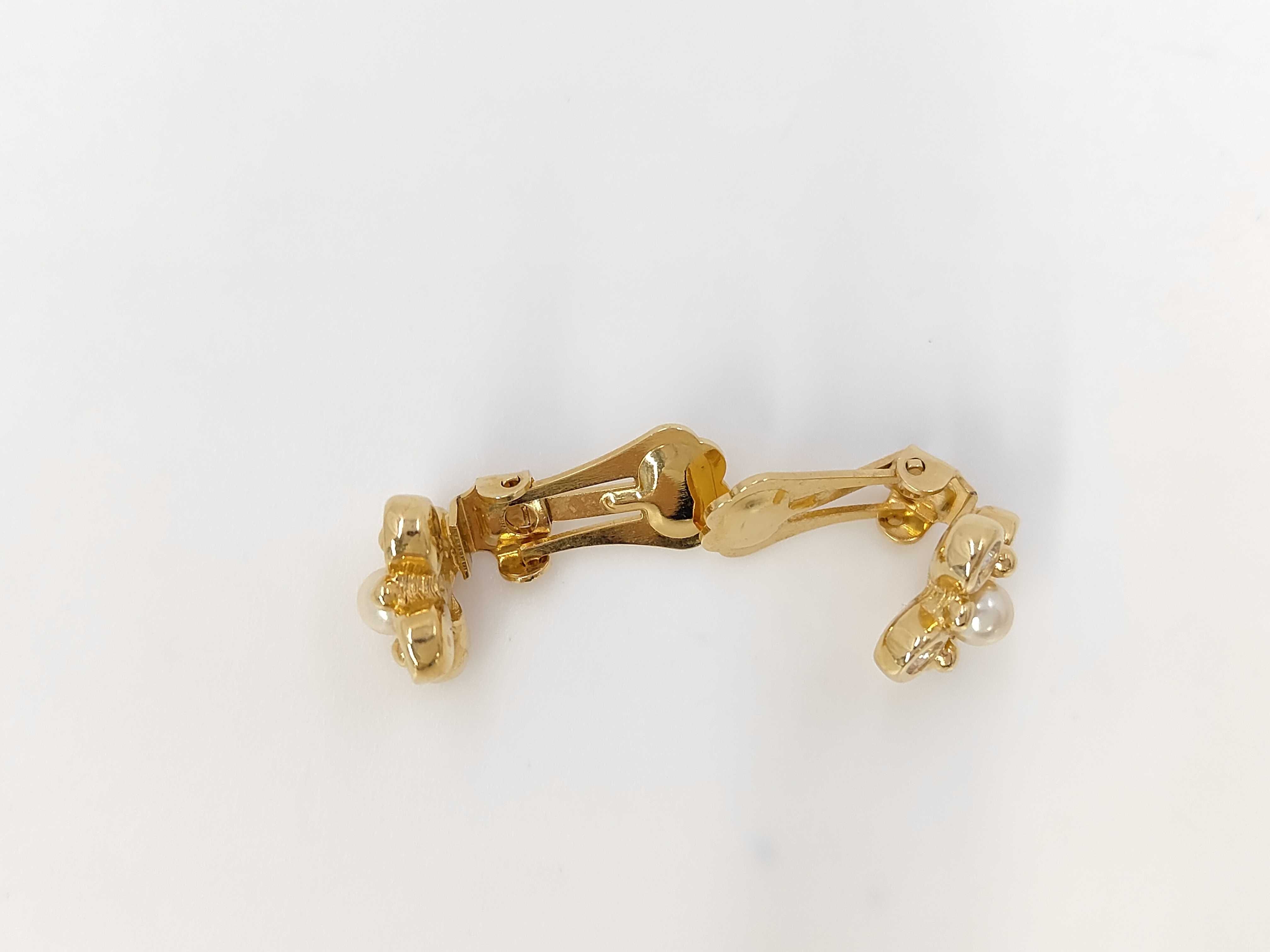 earrings — view 4