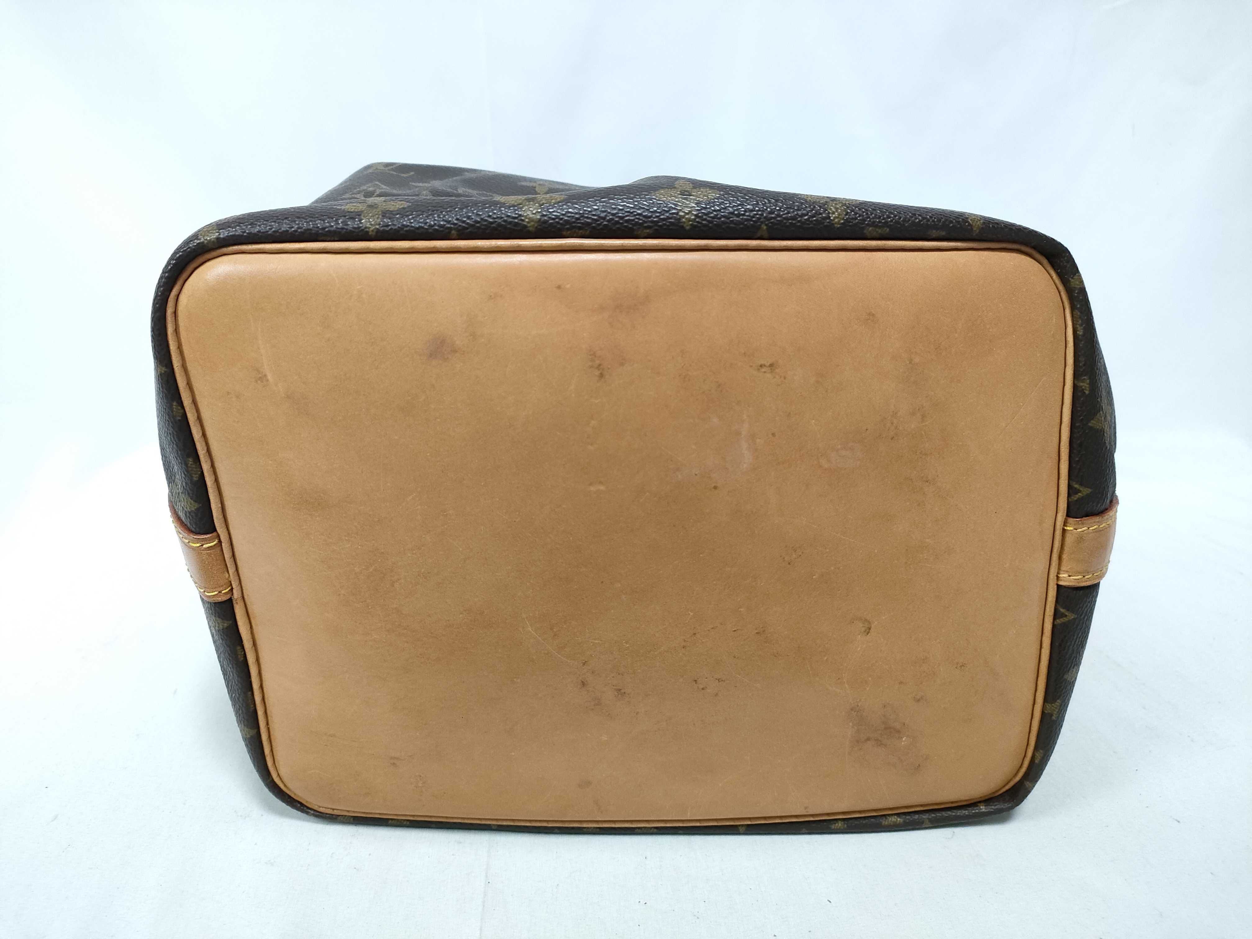 Monogram Louis Vuitton Petit Noé Shoulder Bag — view 3
