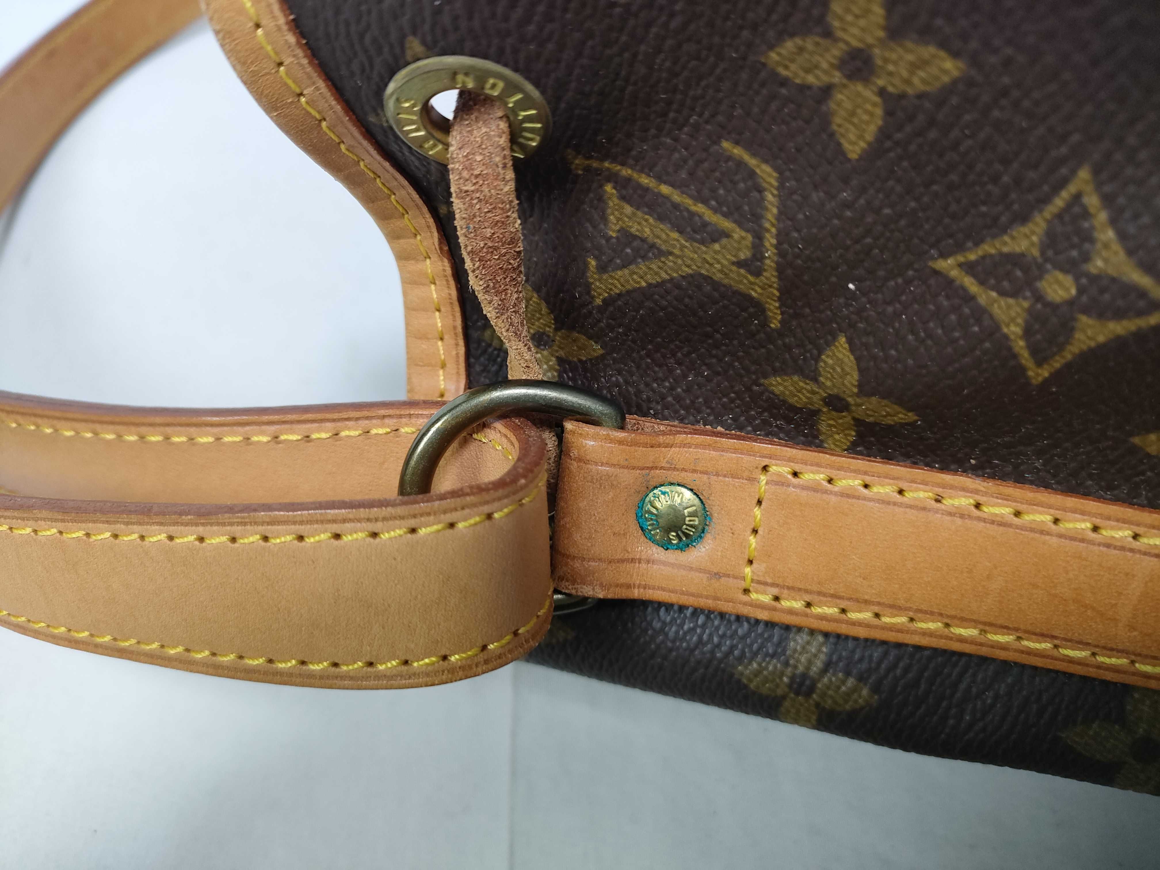 Monogram Louis Vuitton Petit Noé Shoulder Bag — view 9