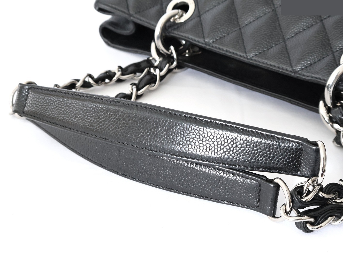 Caviar Skin GST Chain Tote Bag, Black — view 8