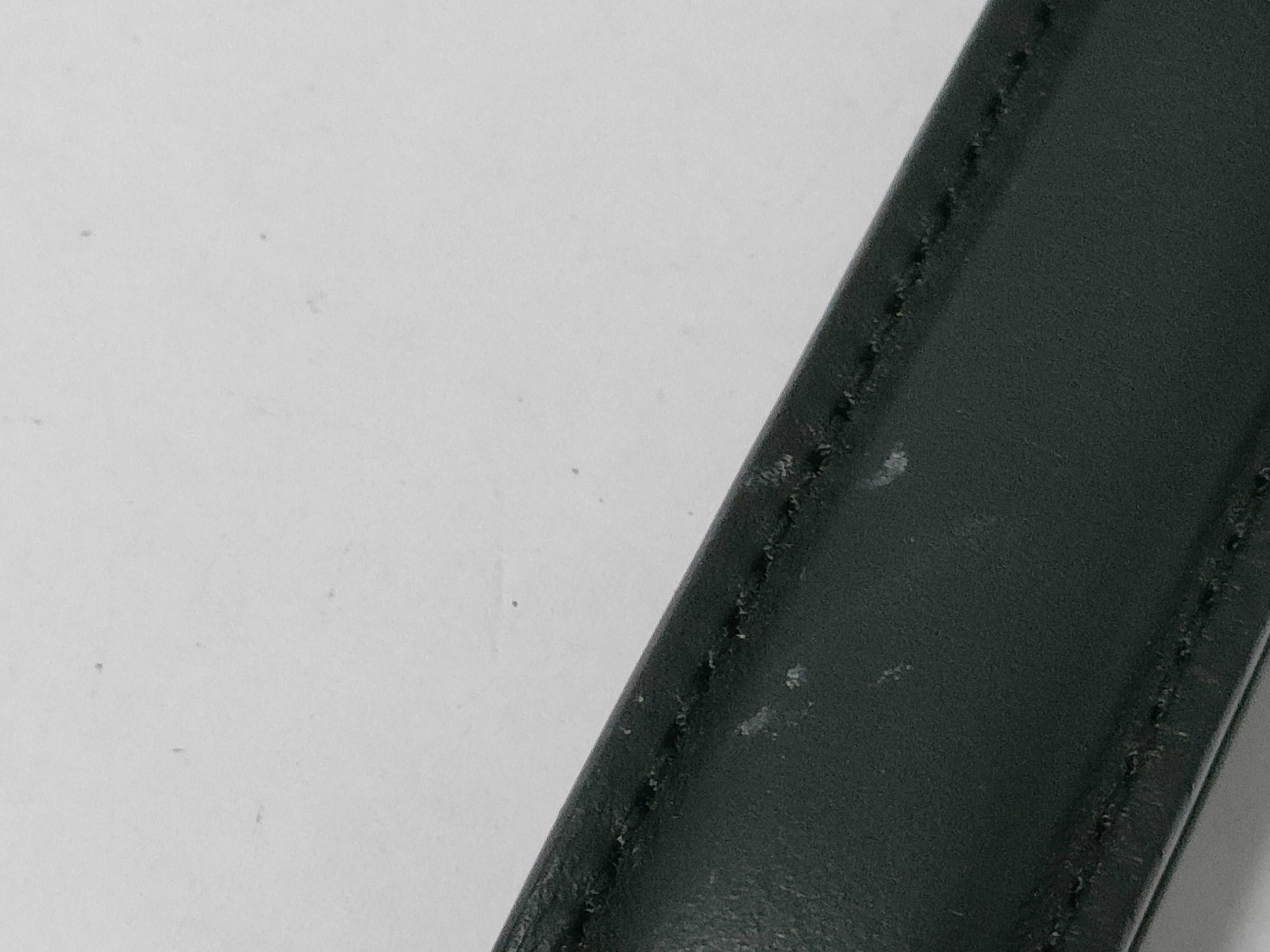 Leather Key Charm / LV Key Case & Key Holder — view 8