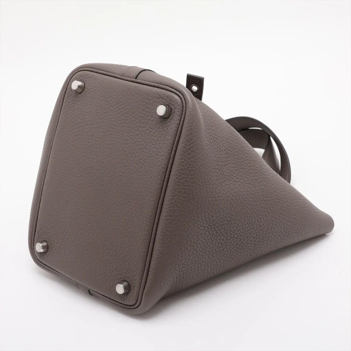 Picotin Lock 18 PM, Taurillon Clemence leather, Etoupe leather, silver hardware, Year: 2020 — view 3