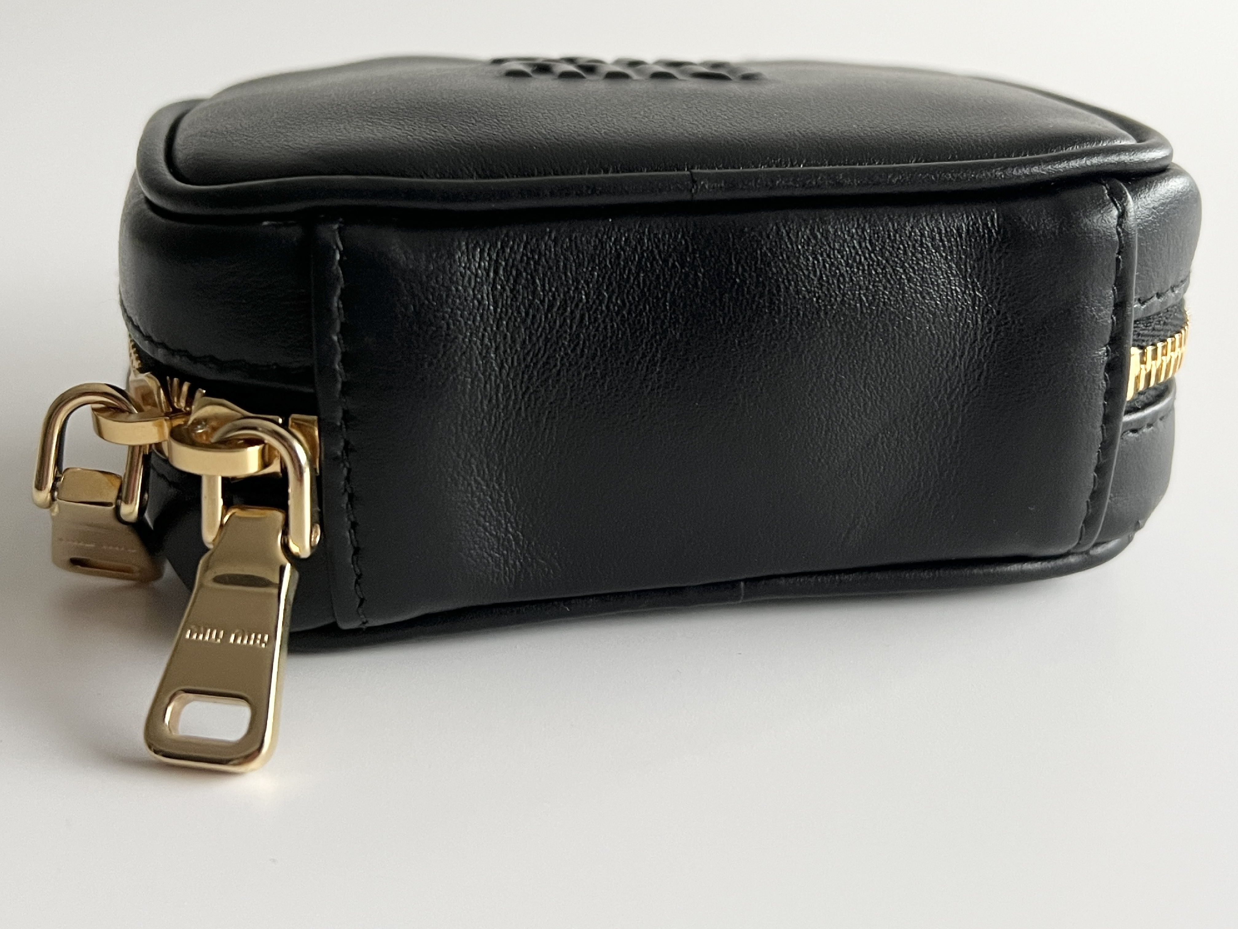 Beau Micro Leather Logo Embossed Logo Handbag — view 11