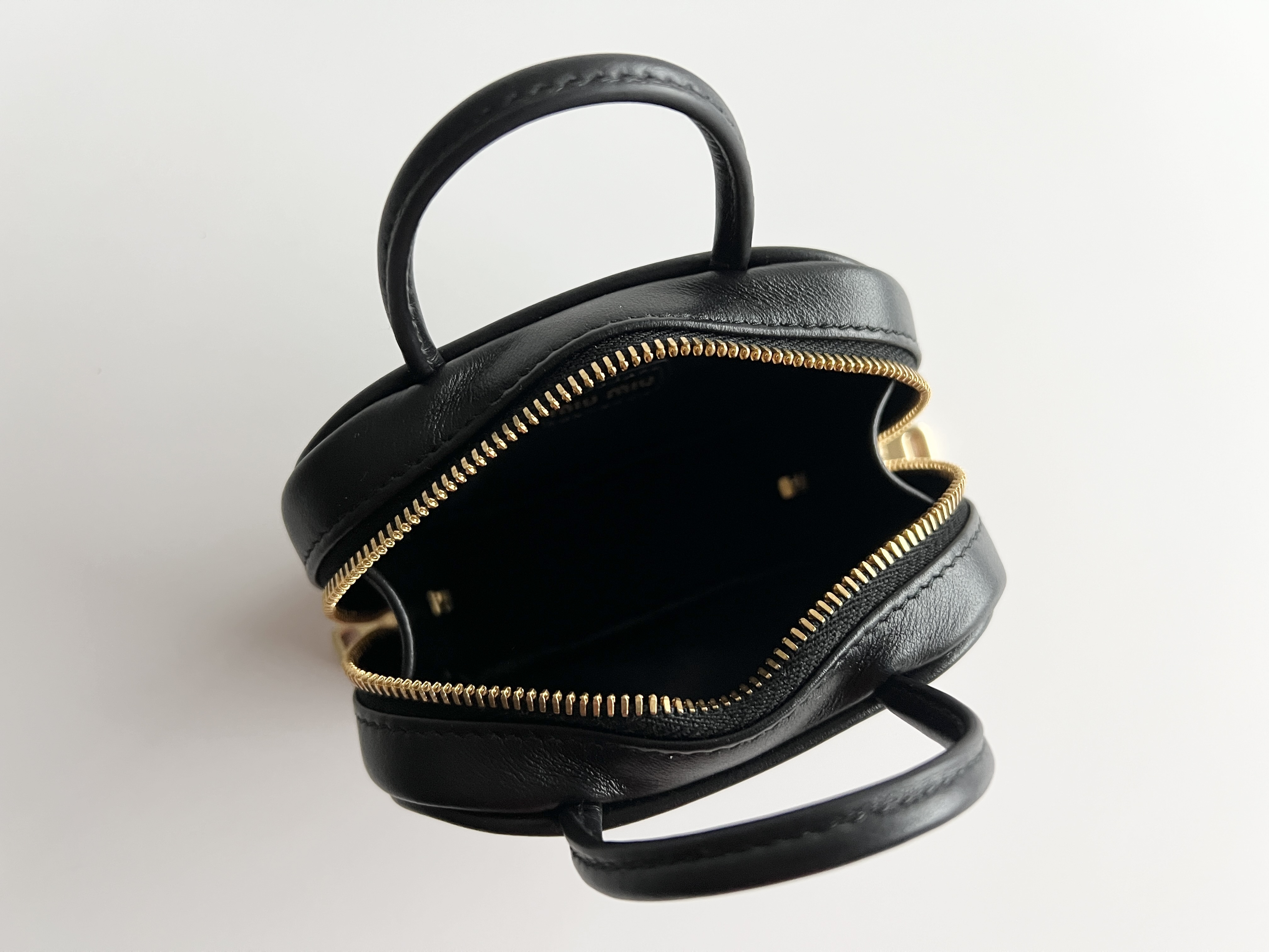 Beau Micro Leather Logo Embossed Logo Handbag — view 4