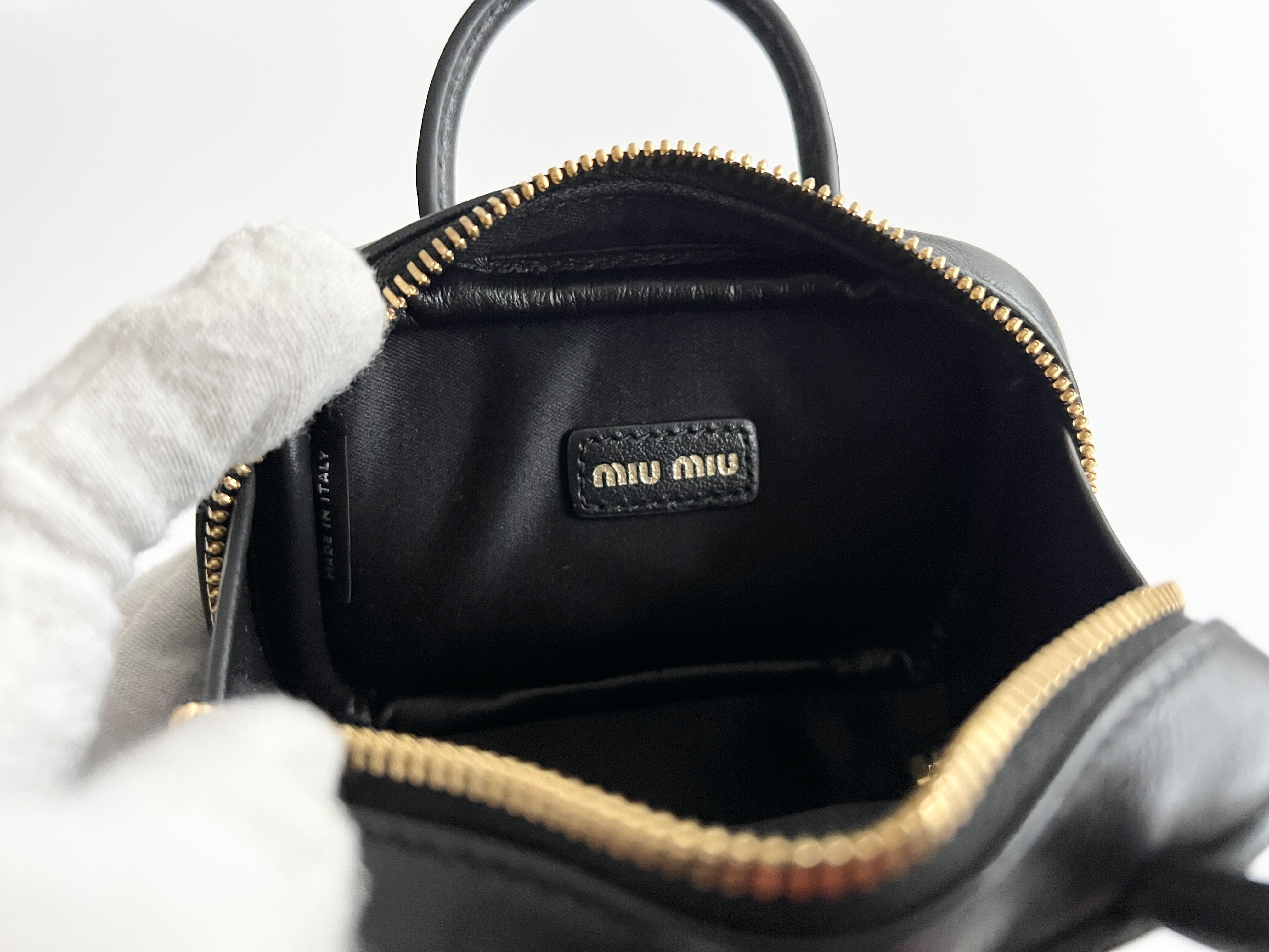 Beau Micro Leather Logo Embossed Logo Handbag — view 6