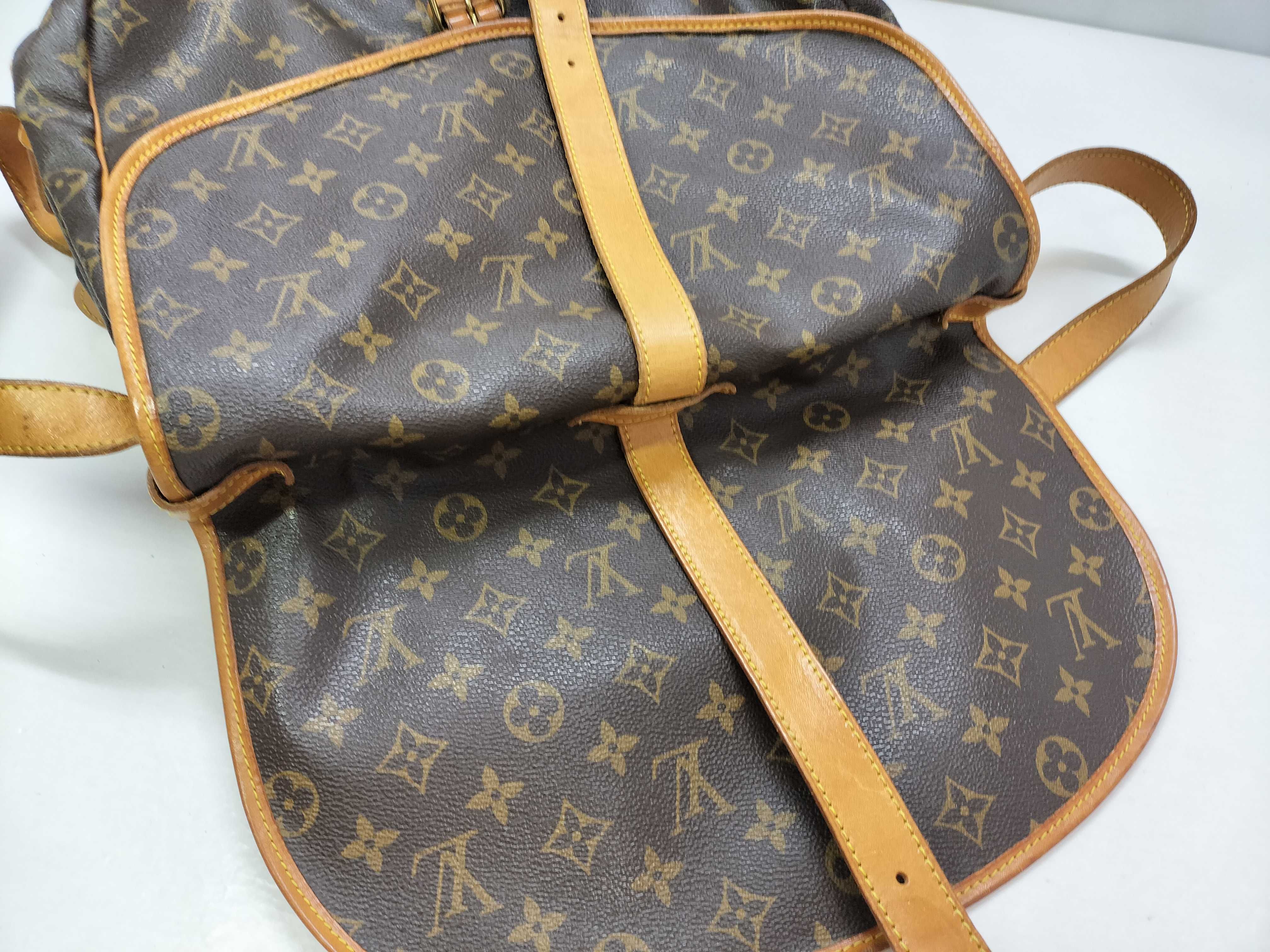Monogram LOUIS VUITTON Saumur 35 M42254 Shoulder Bag — view 13