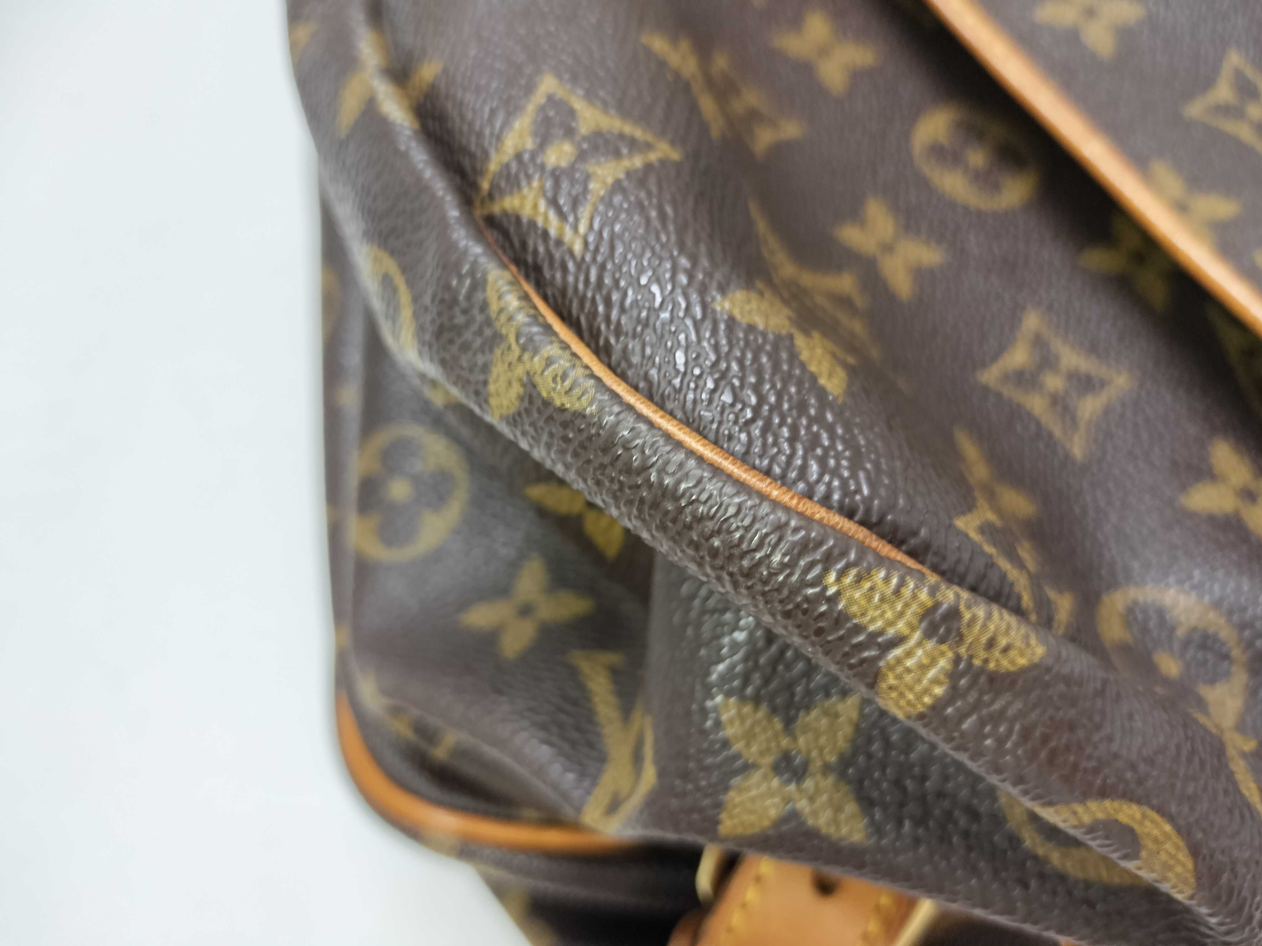 Monogram LOUIS VUITTON Saumur 35 M42254 Shoulder Bag — view 6