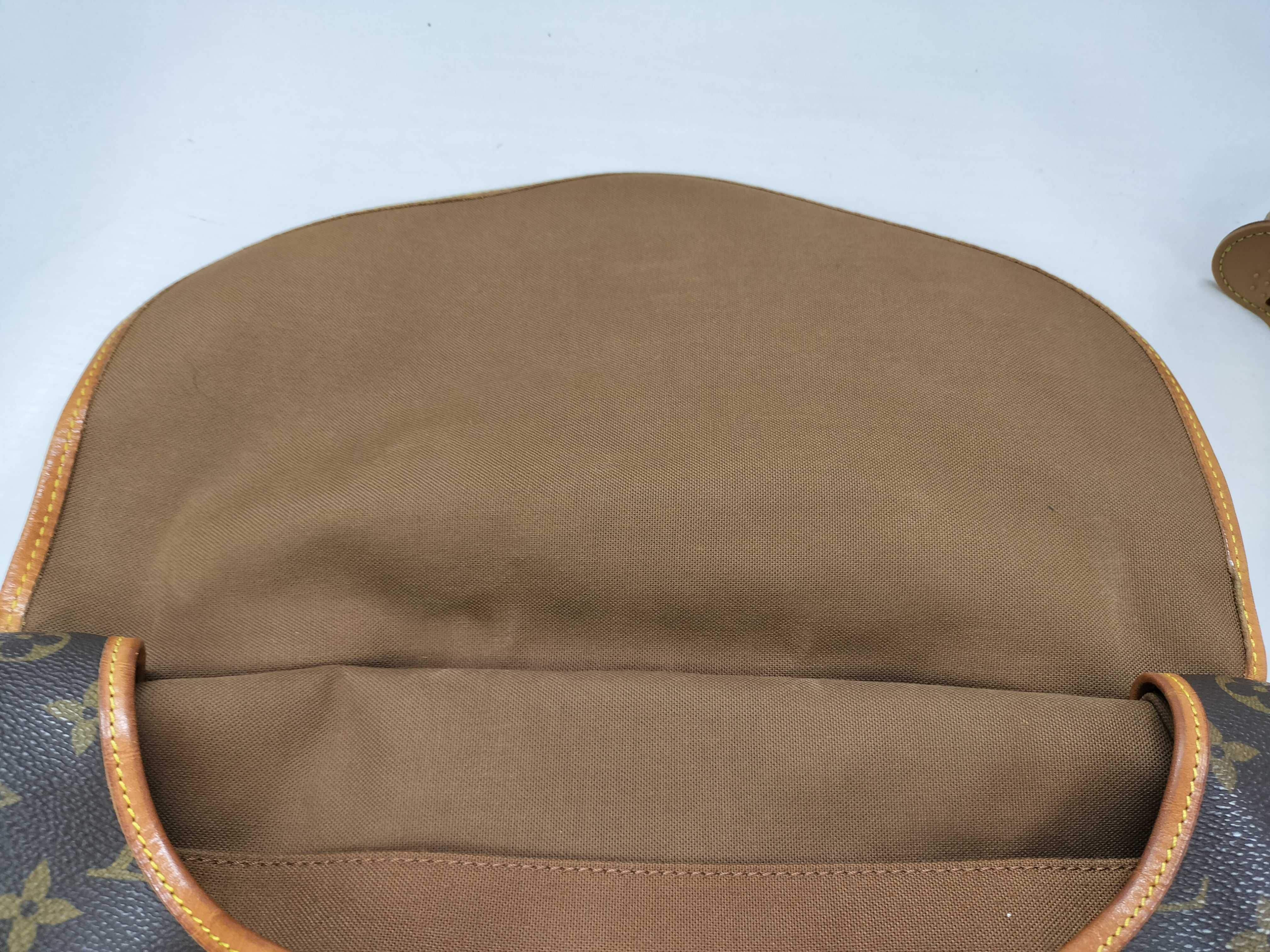 Monogram LOUIS VUITTON Saumur 35 M42254 Shoulder Bag — view 10