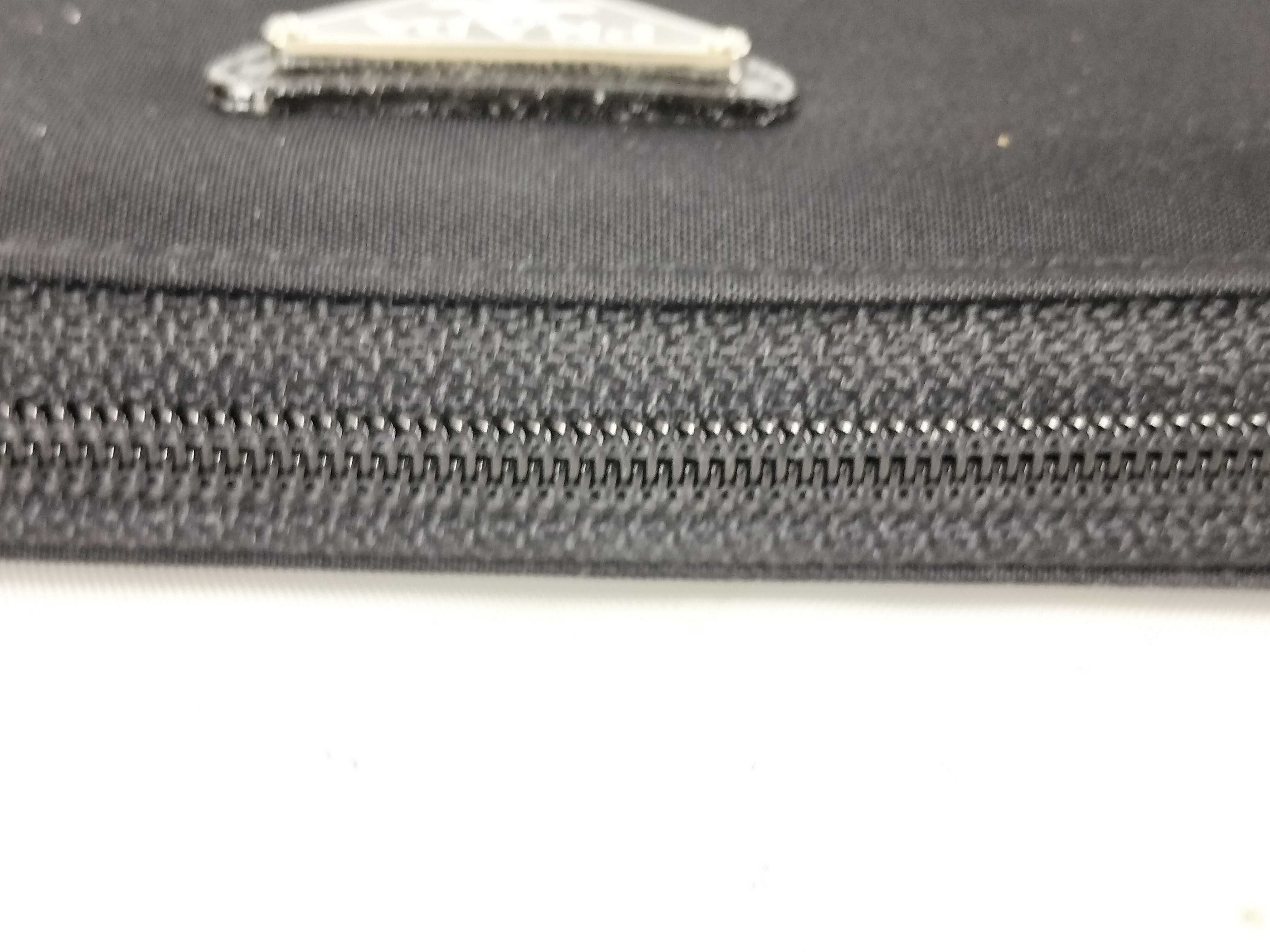 Nylon Long Wallet, Round Zip Wallet — view 5